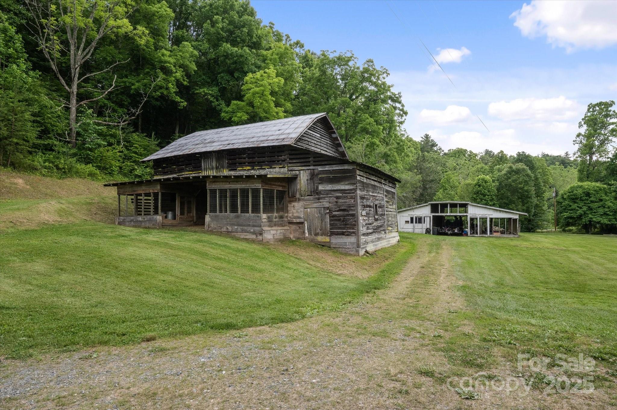 main property photo 39