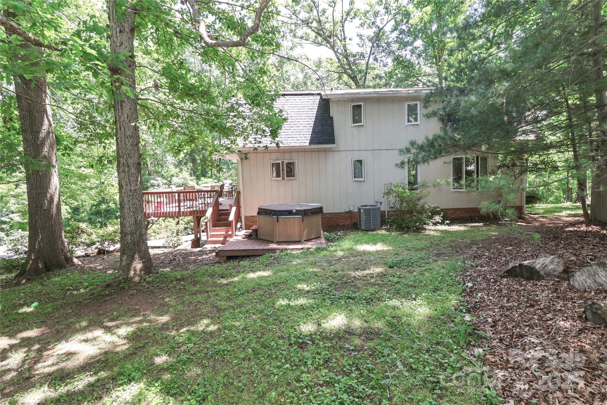 main property photo 38