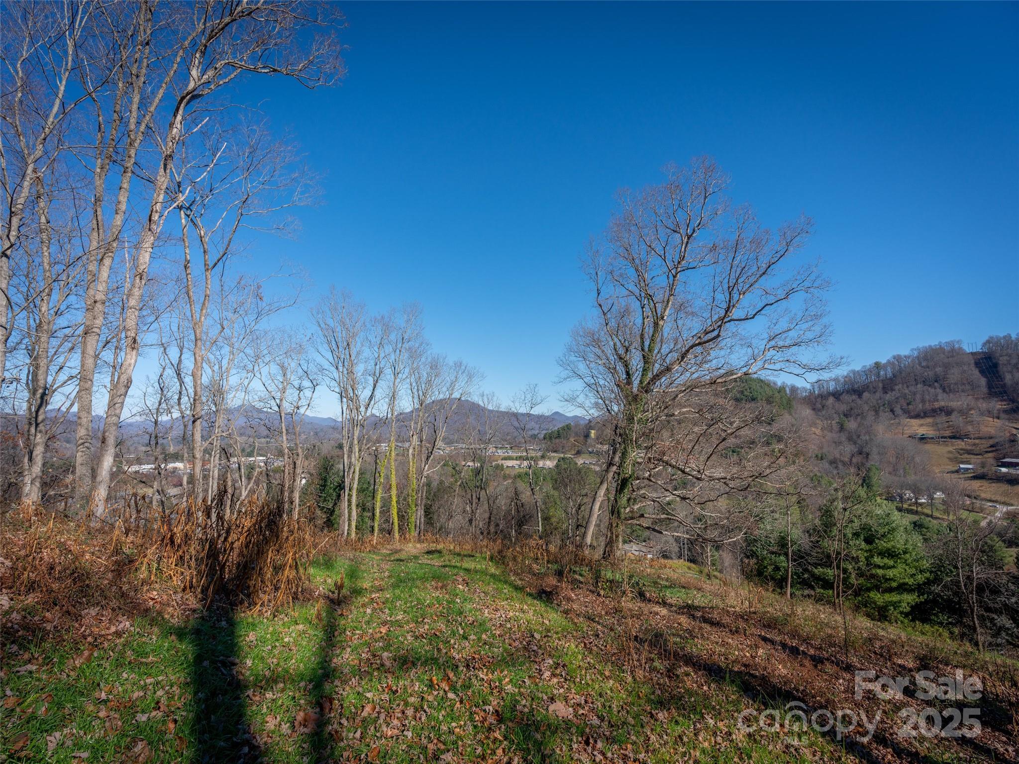 main property photo 12