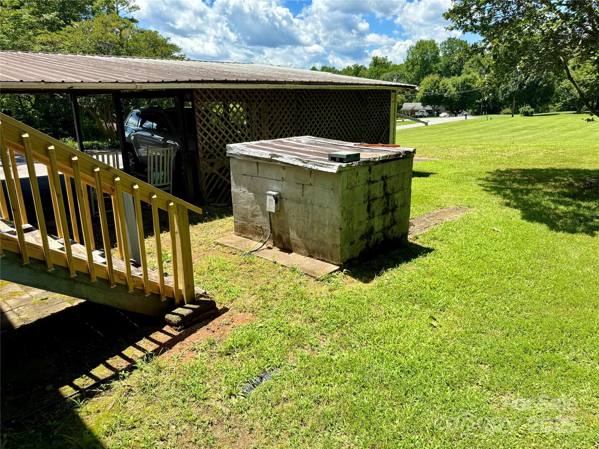 main property photo 8