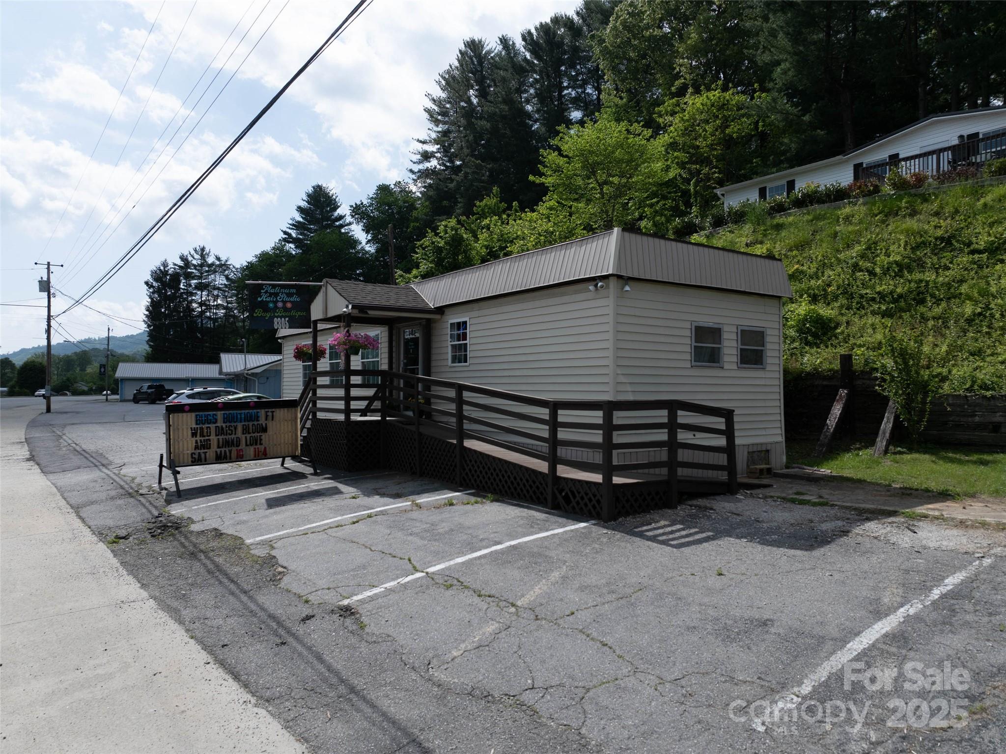 main property photo 4