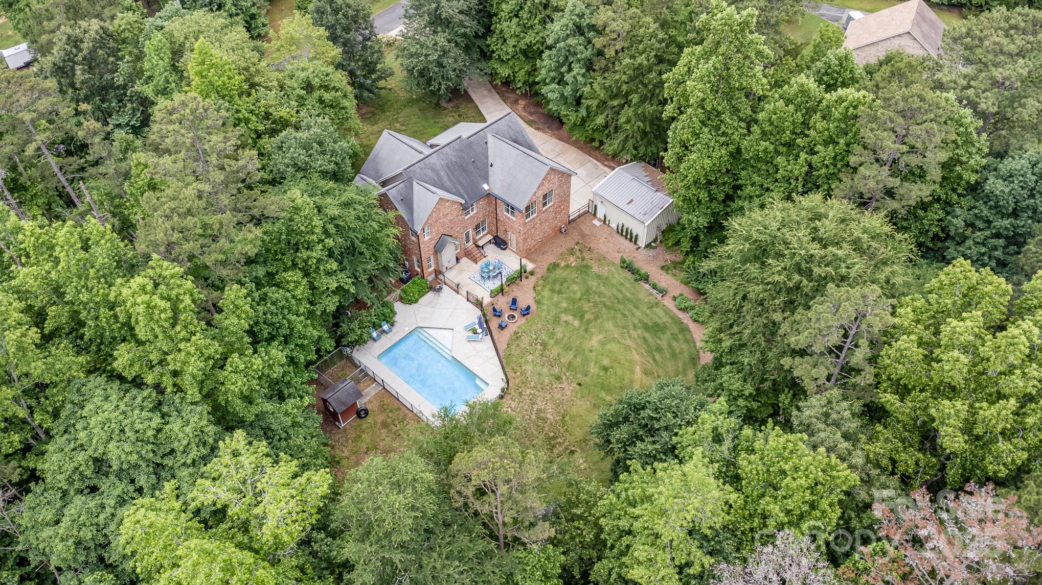 property viewer photo 37
