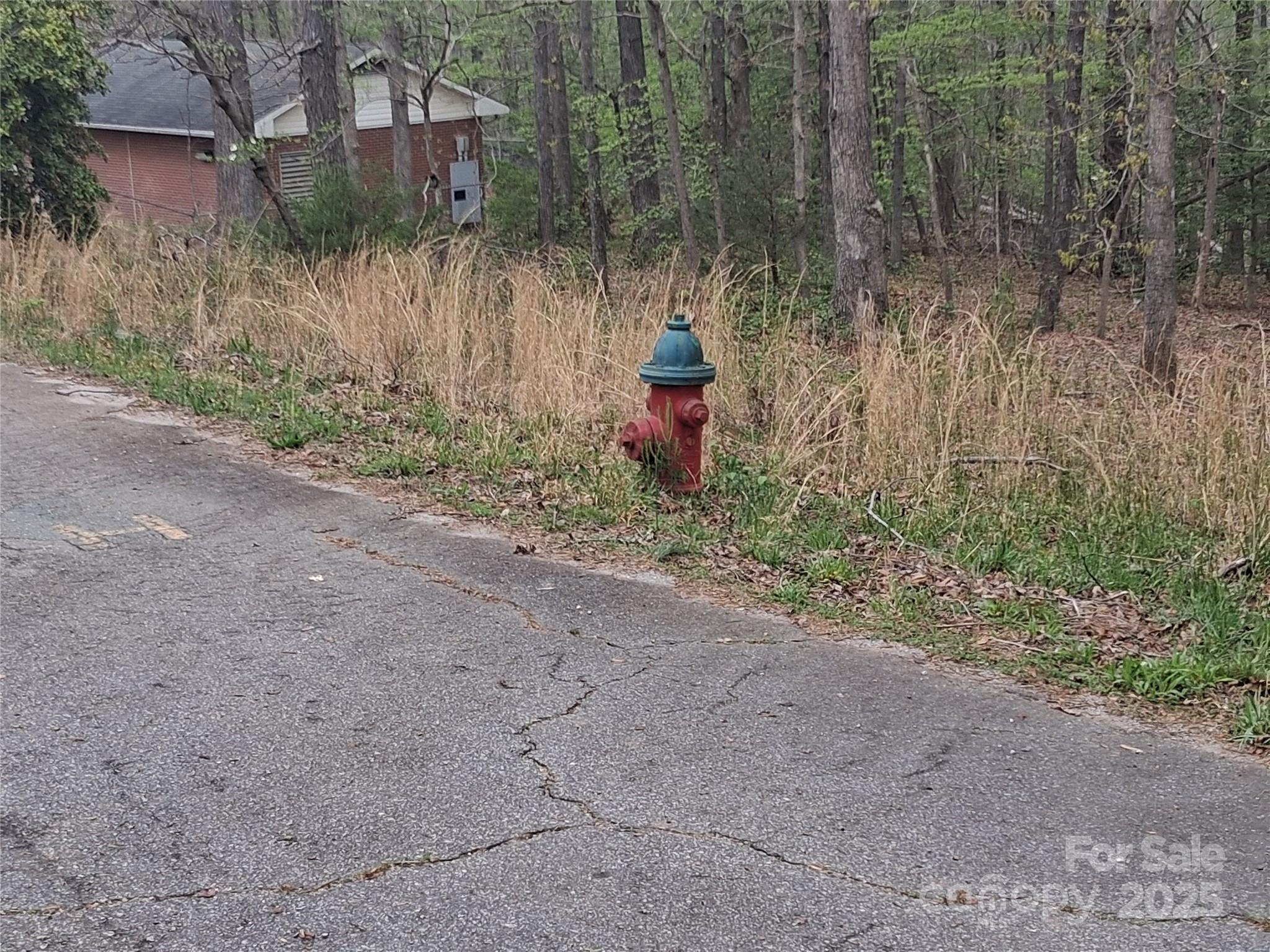main property photo 10