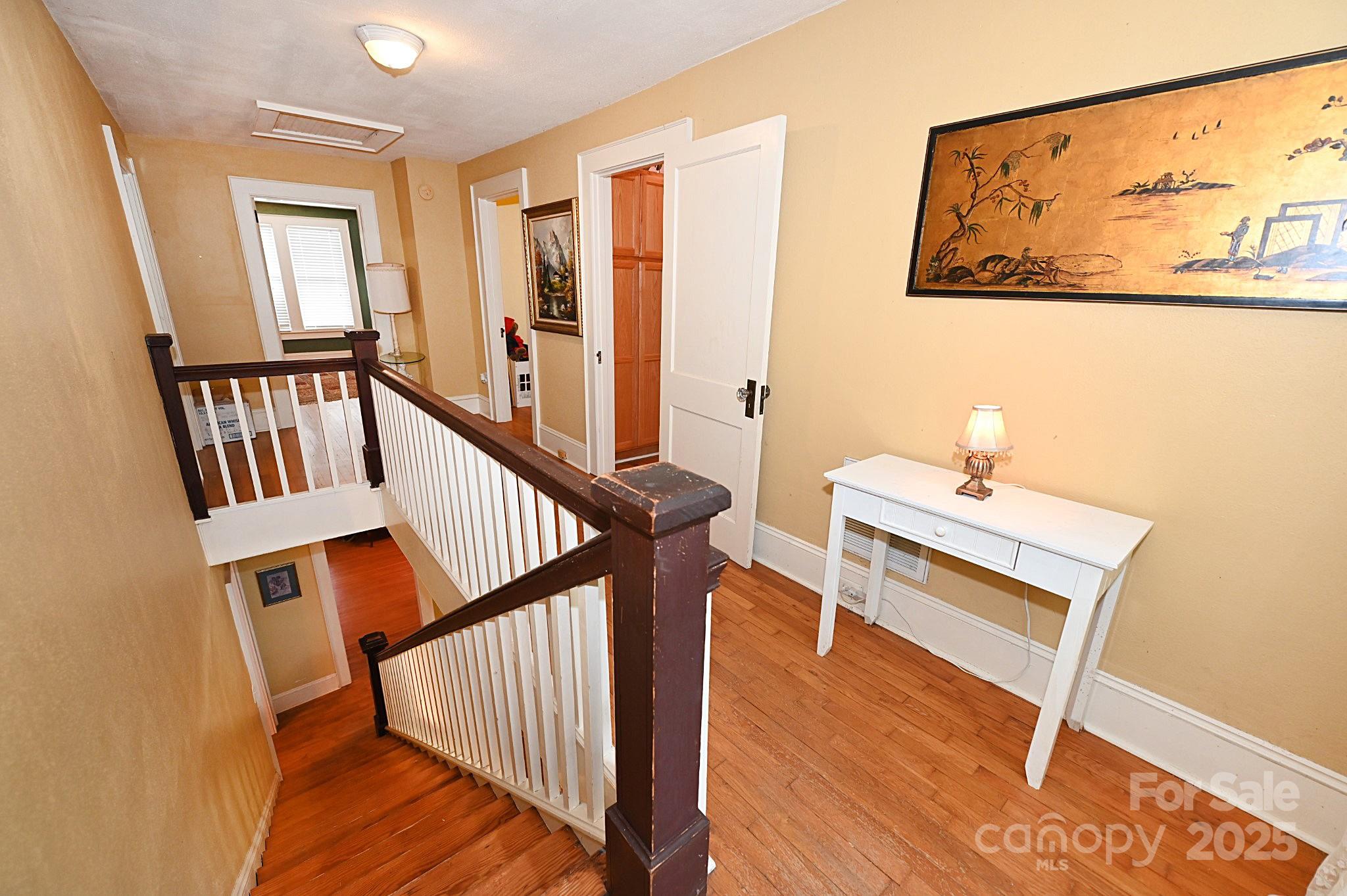 property viewer photo 29