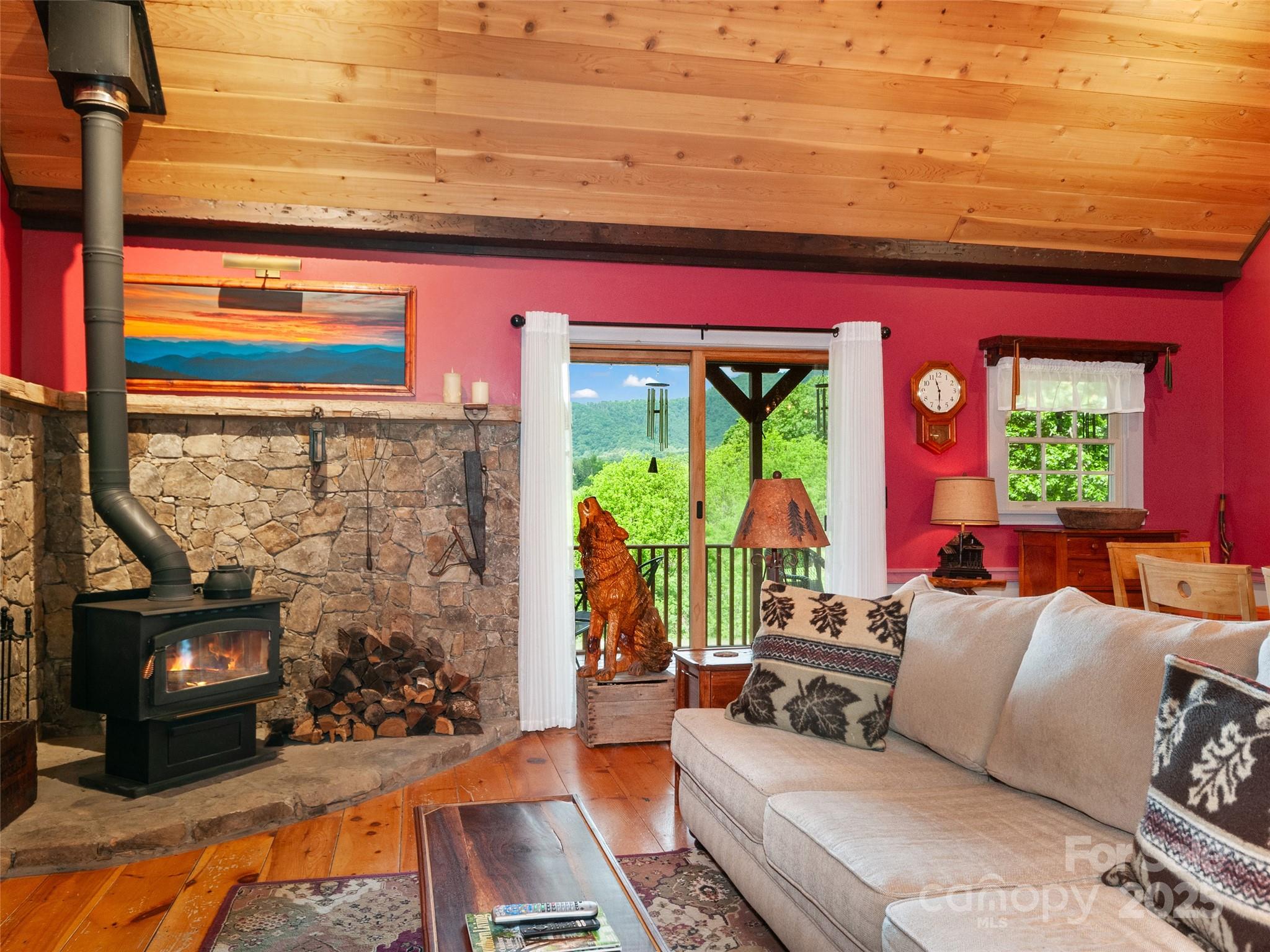 main property photo 22
