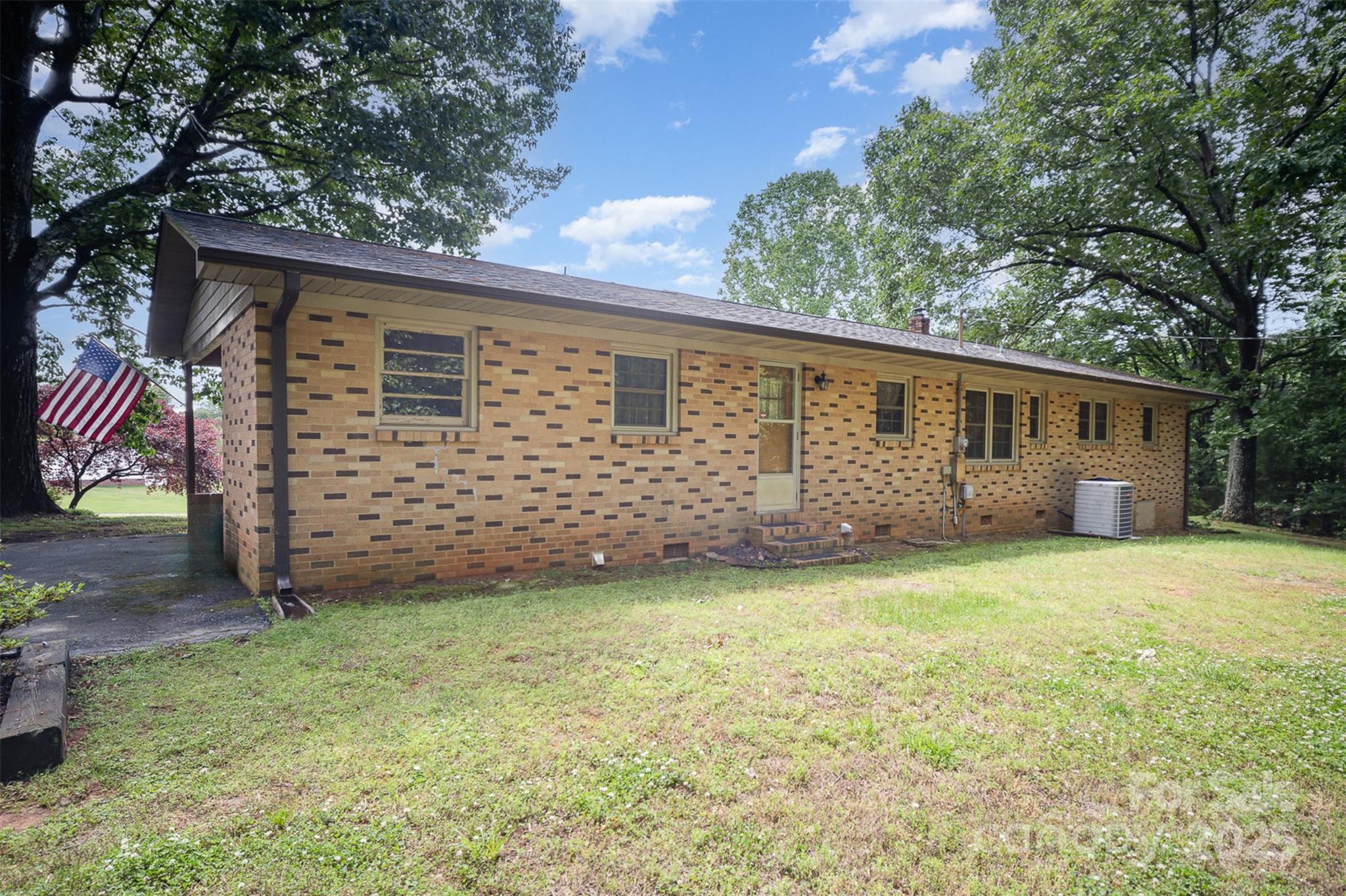 property viewer photo 16