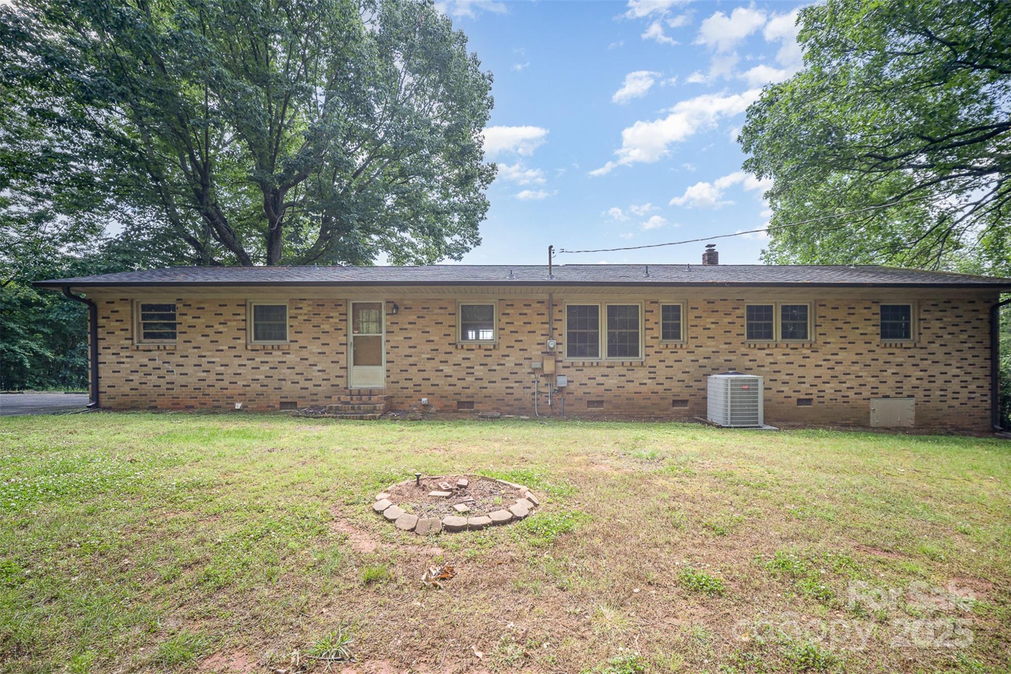 property viewer photo 17