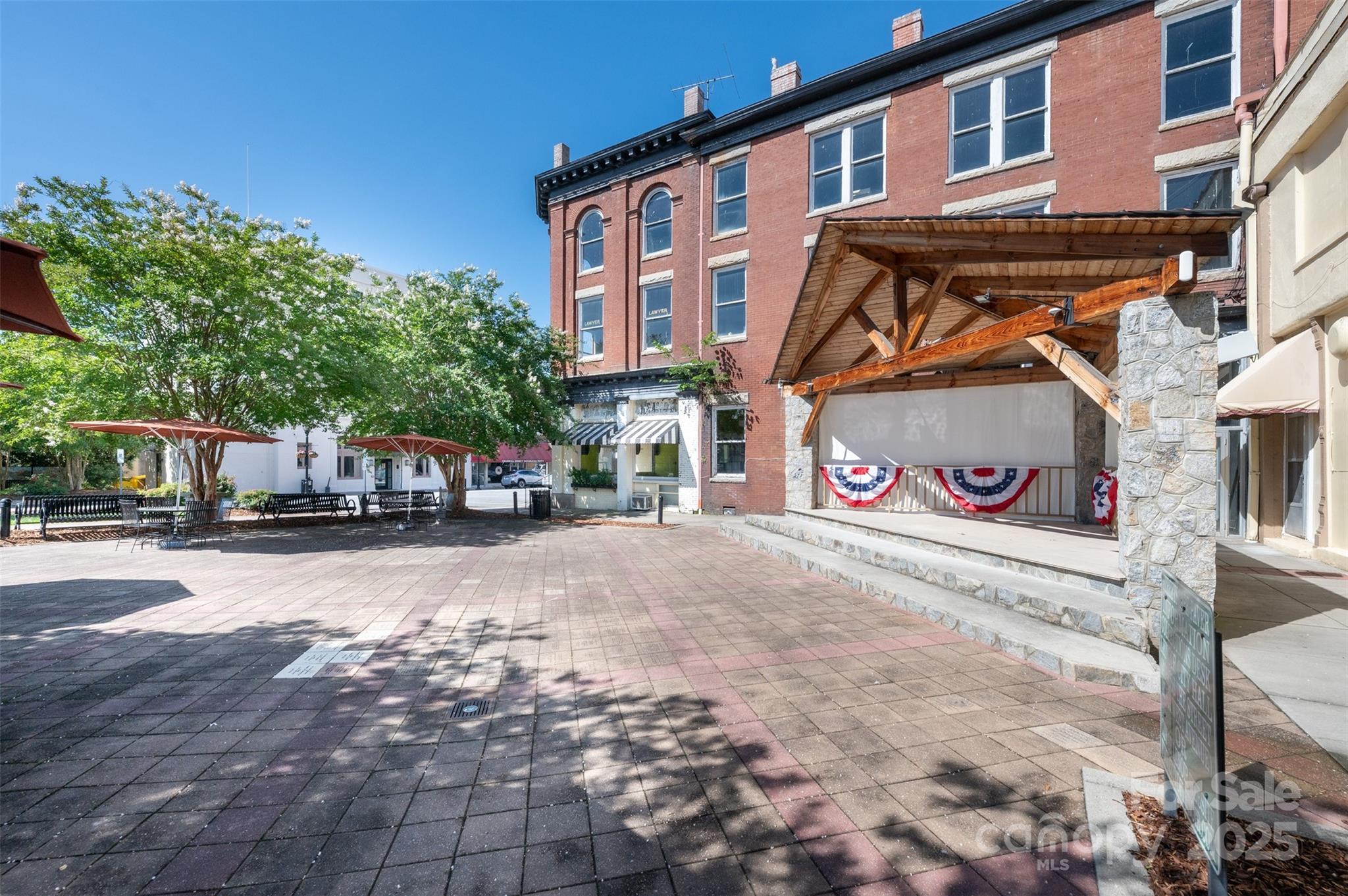 main property photo 43