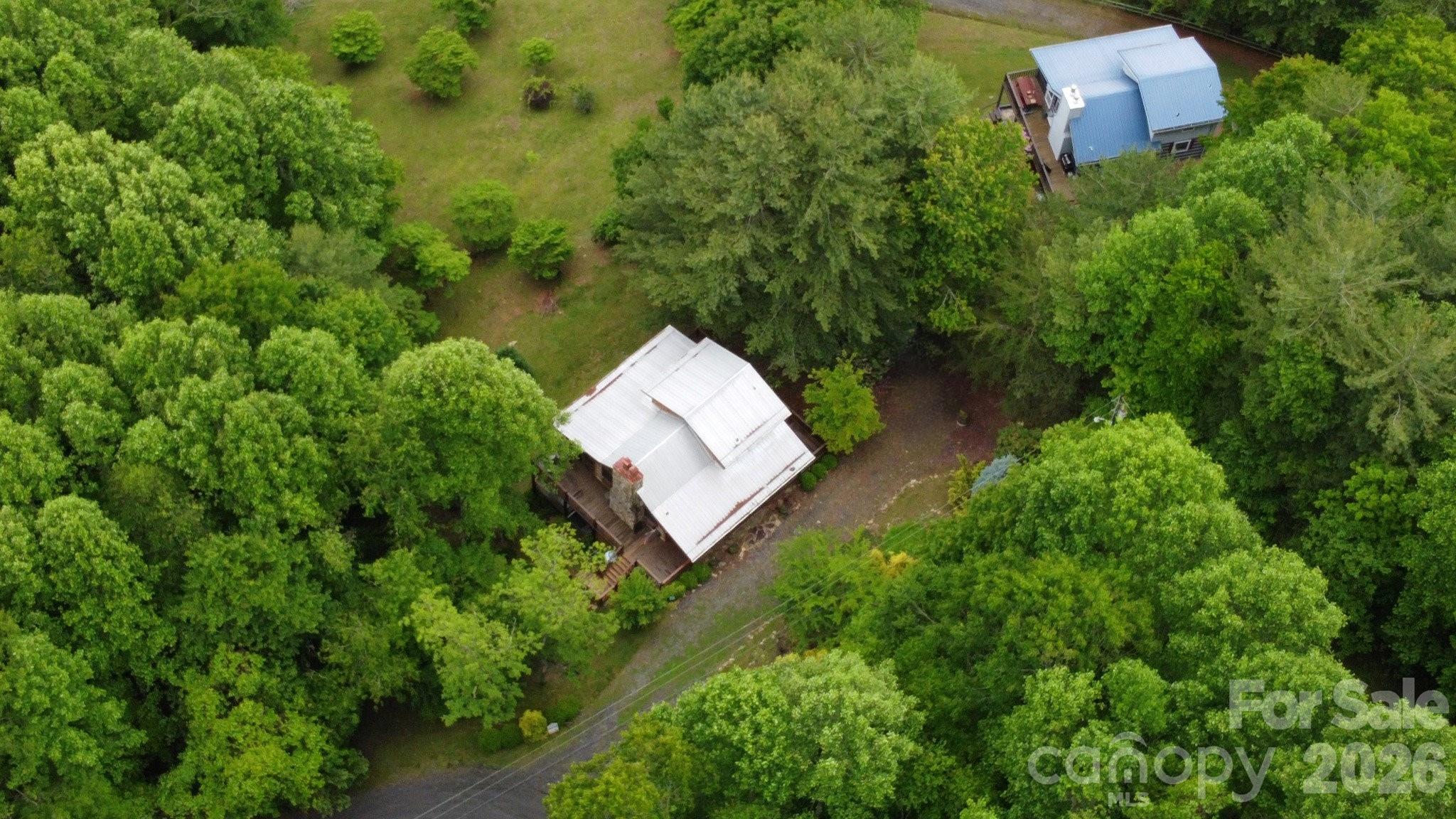main property photo 28