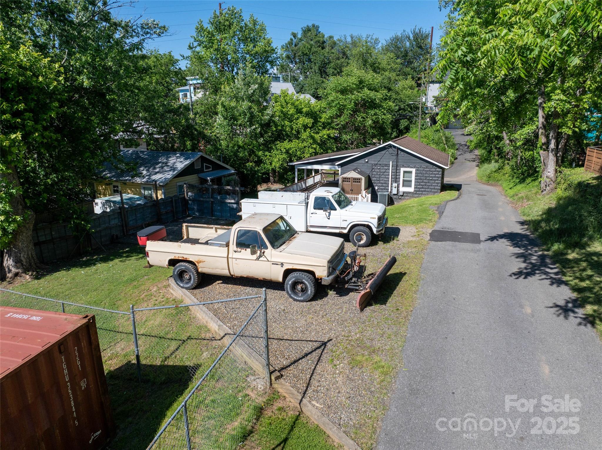 main property photo 5