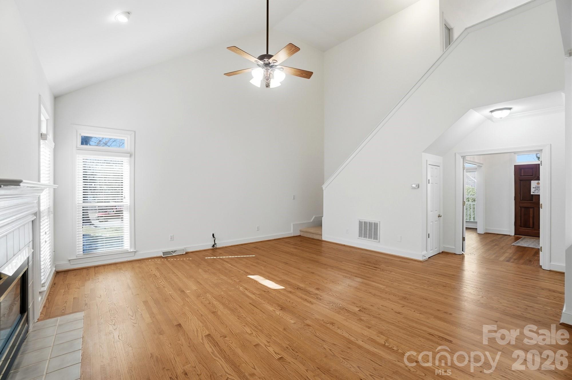 property viewer photo 19