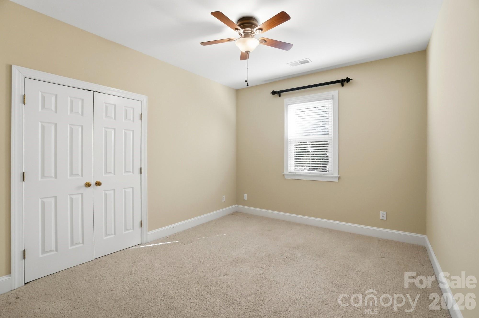 property viewer photo 31