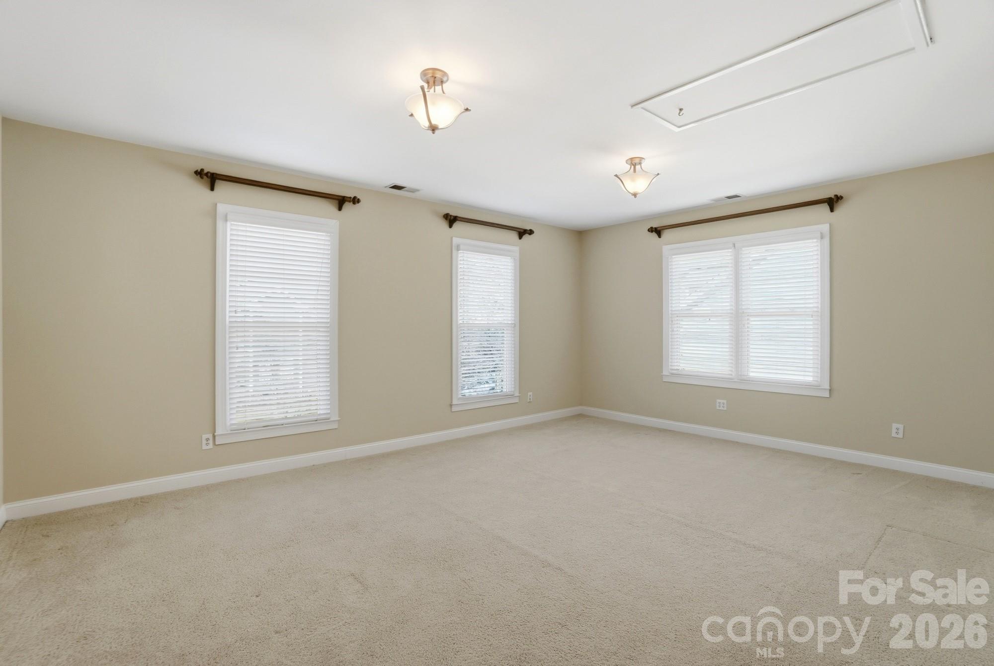 property viewer photo 33