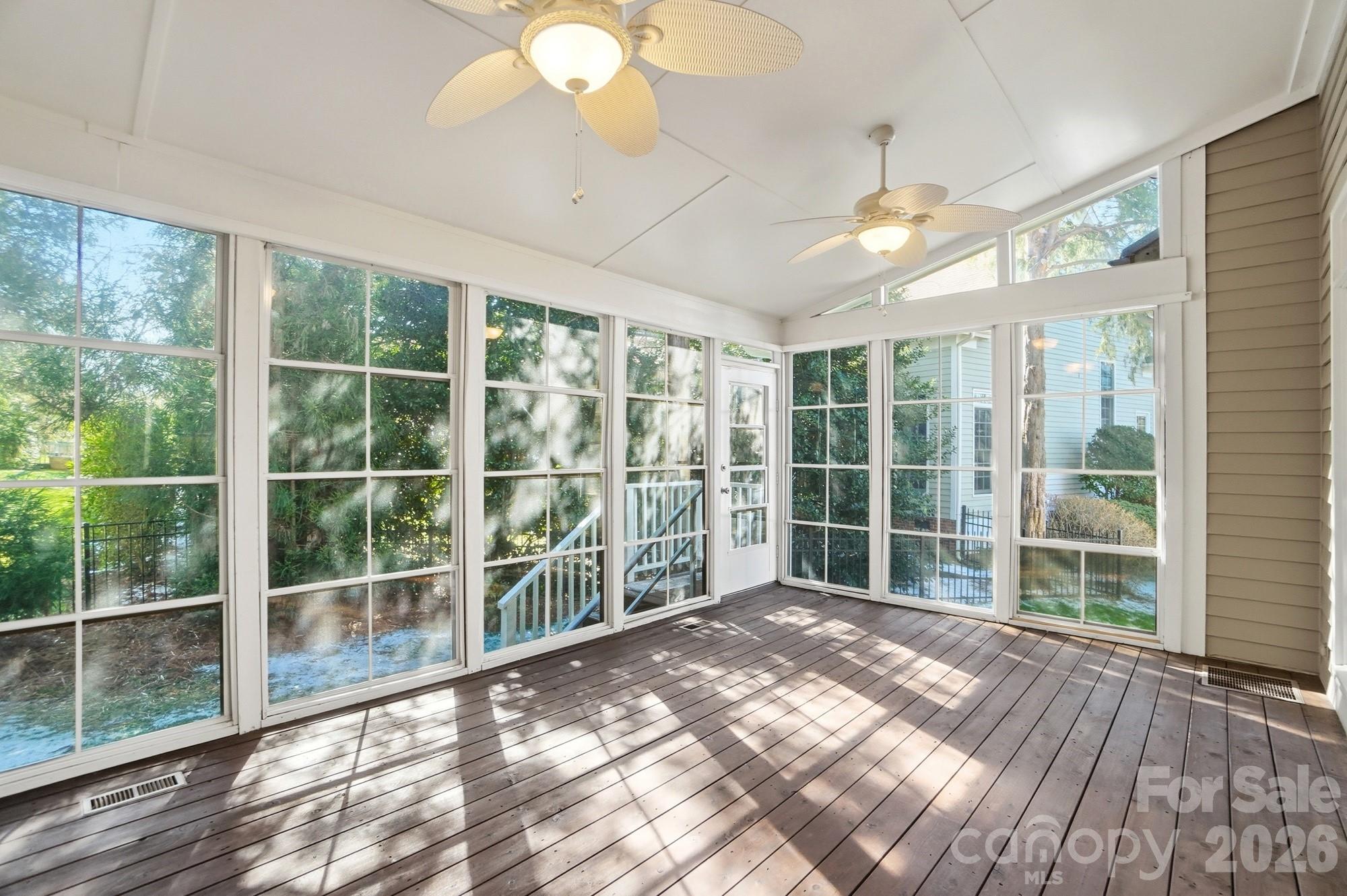 property viewer photo 37