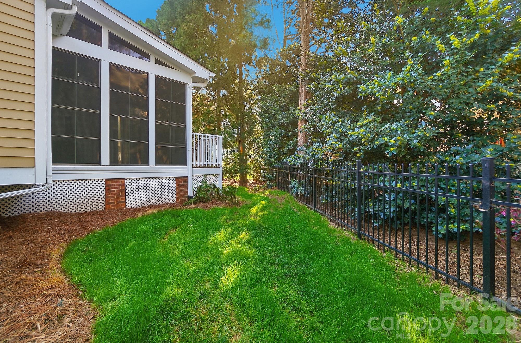 property viewer photo 40