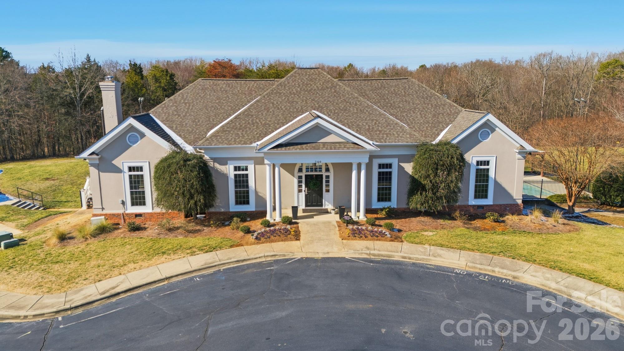 property viewer photo 42