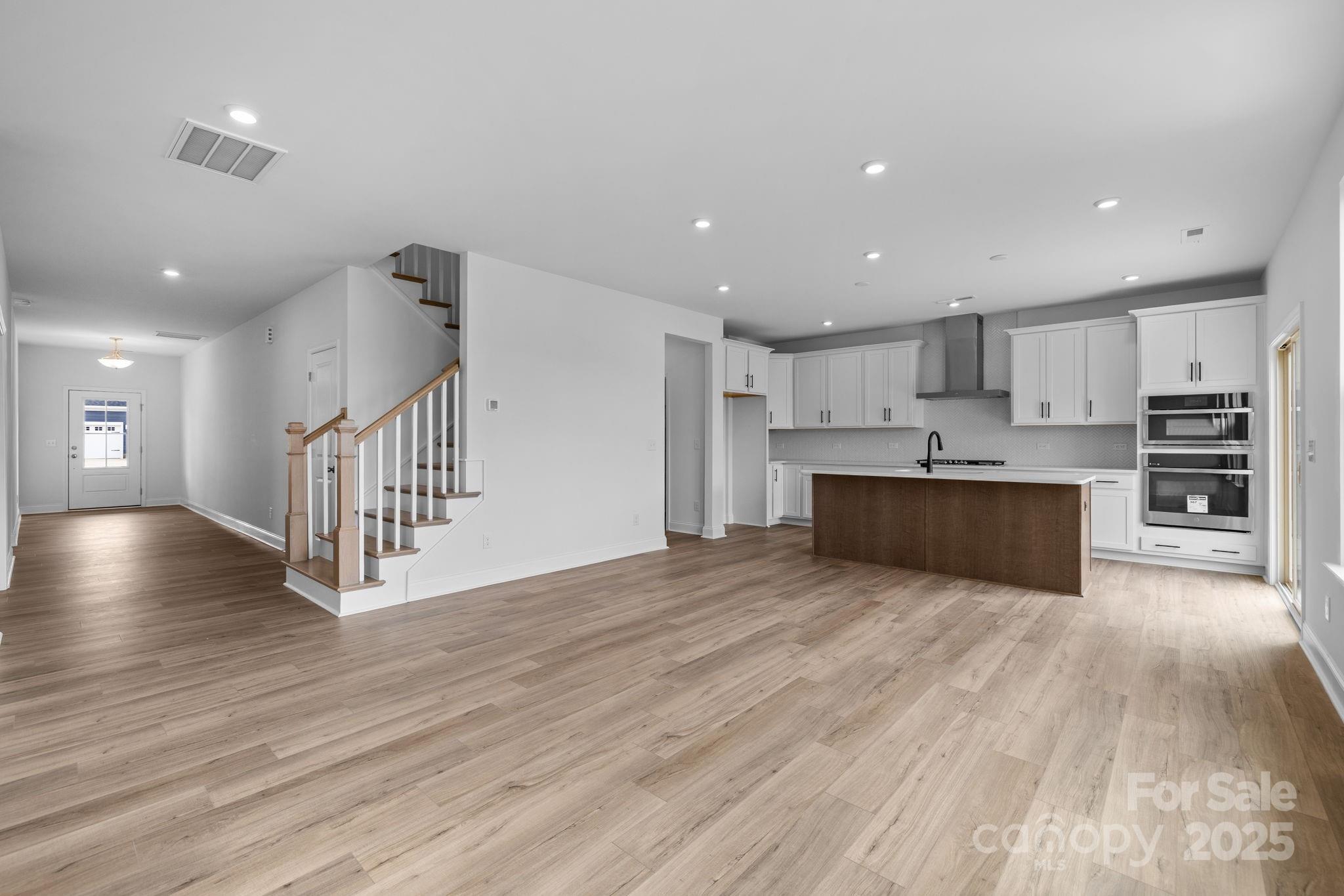 property viewer photo 14