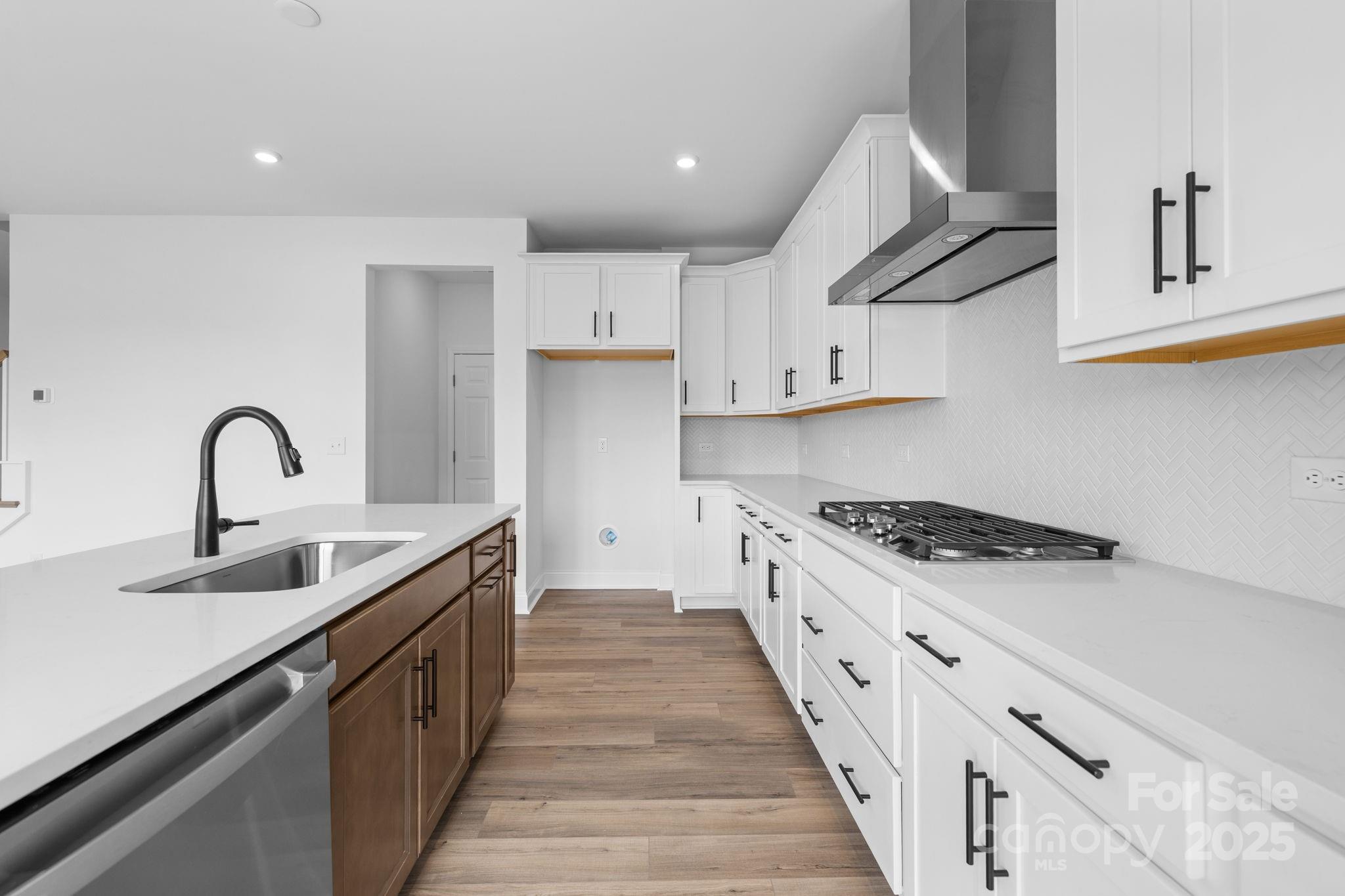 property viewer photo 19