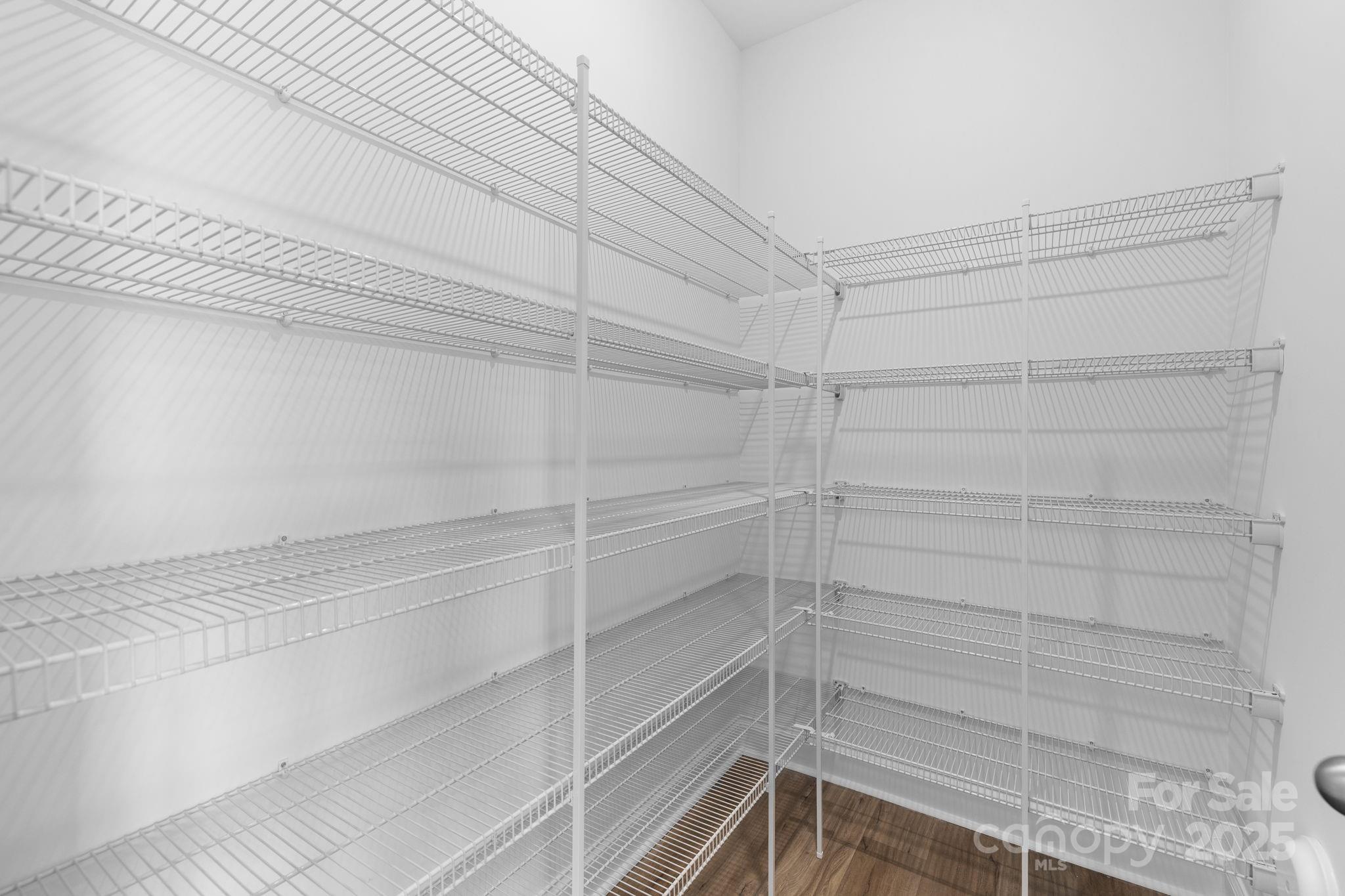 property viewer photo 20