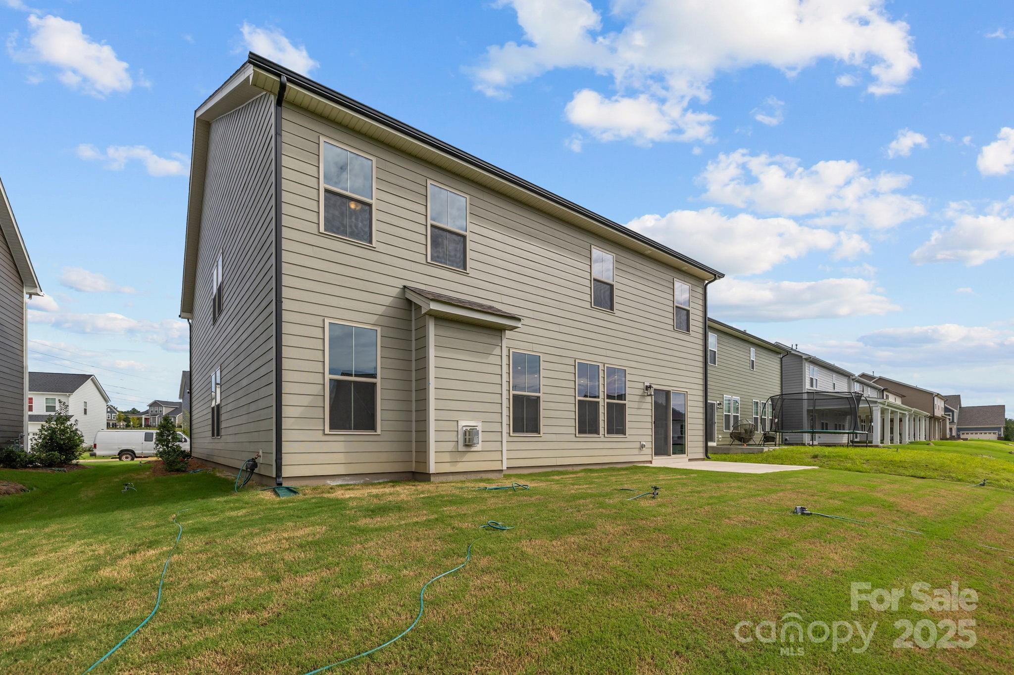 property viewer photo 3