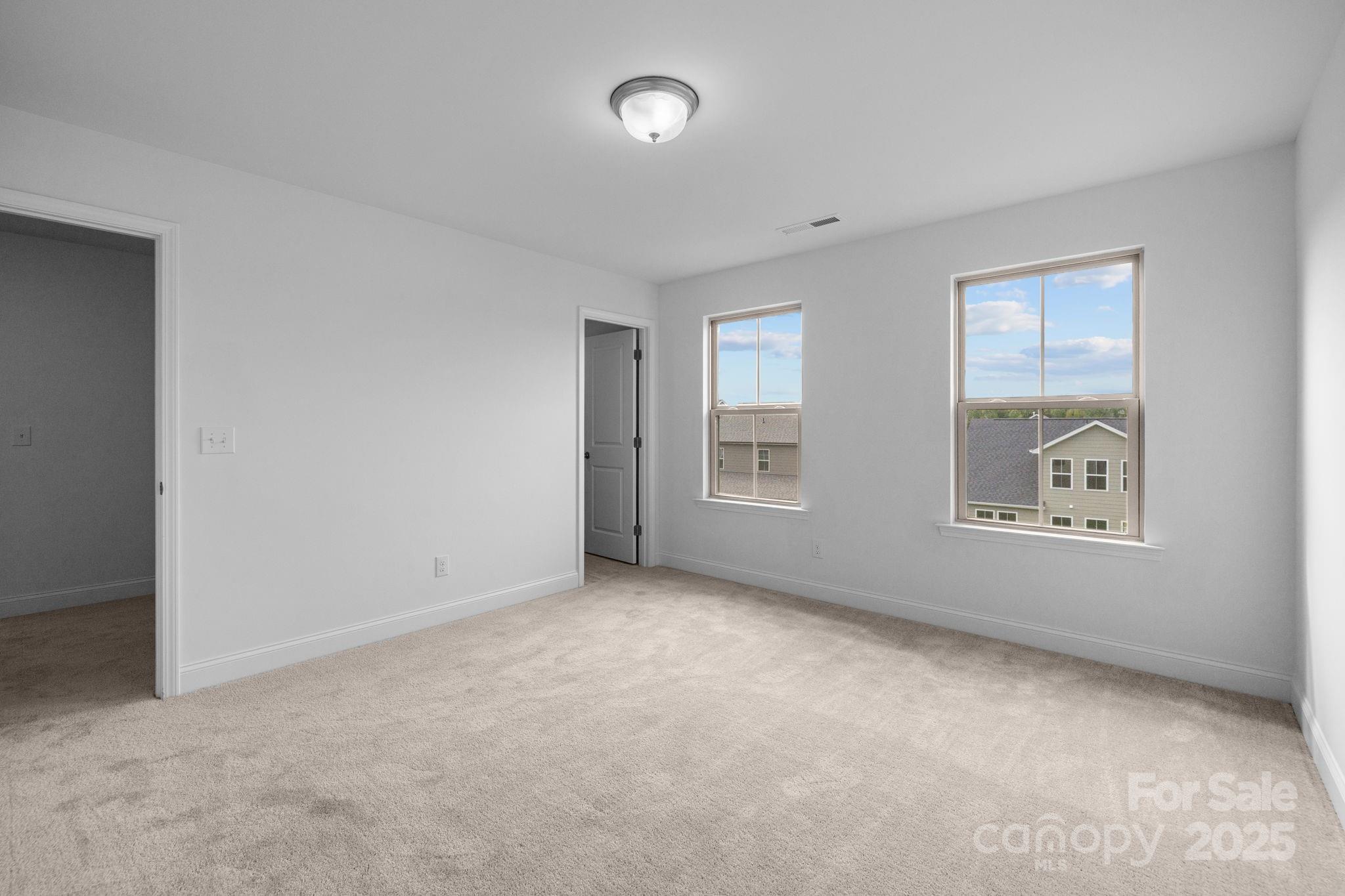 property viewer photo 30