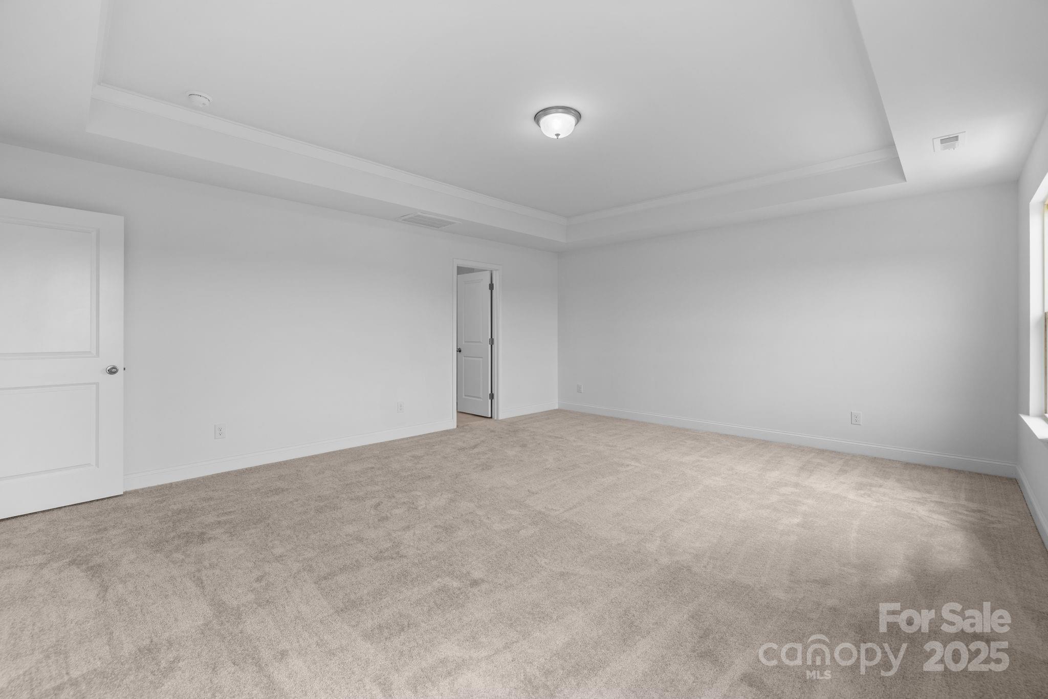 property viewer photo 32