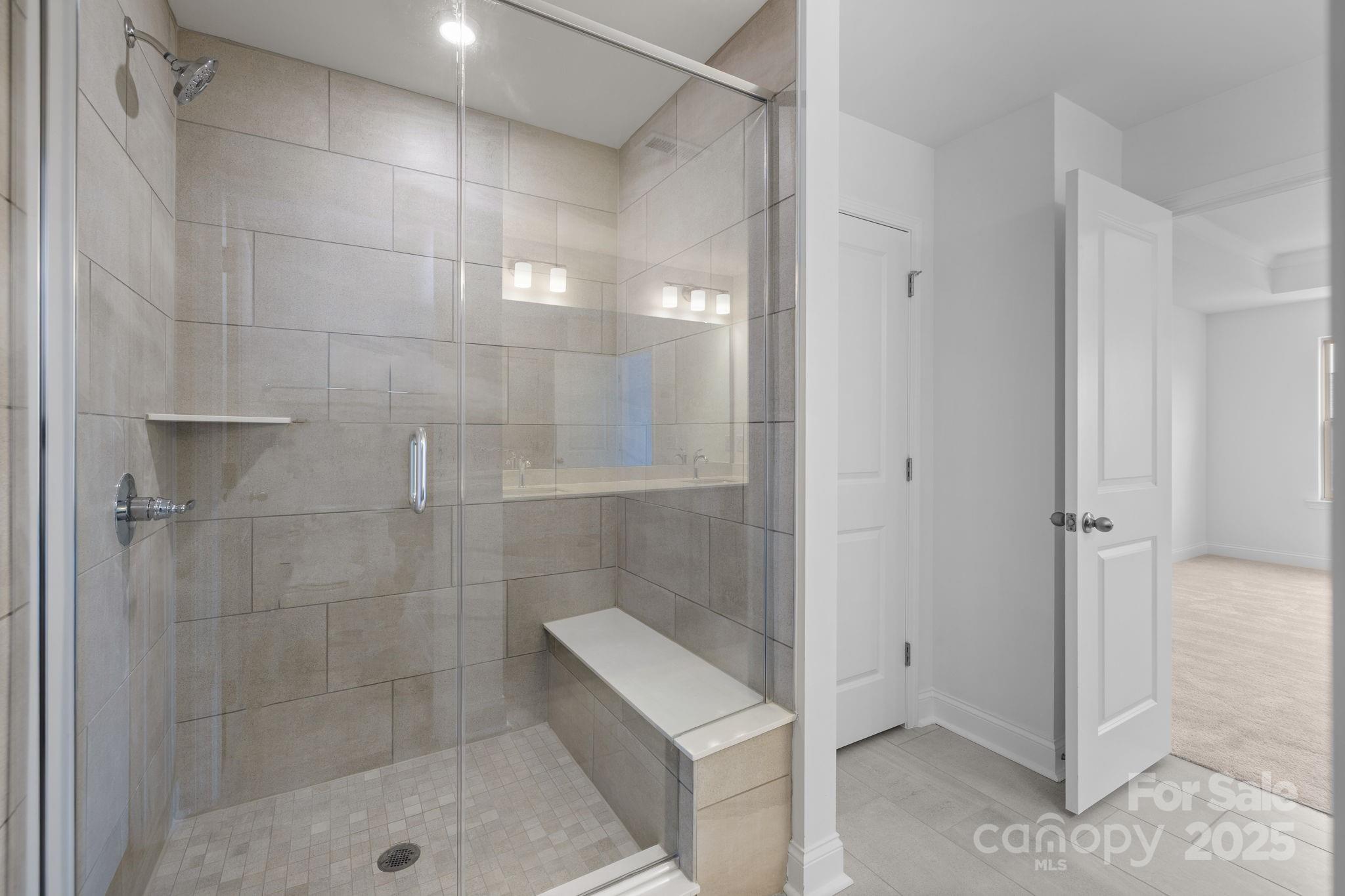 property viewer photo 34