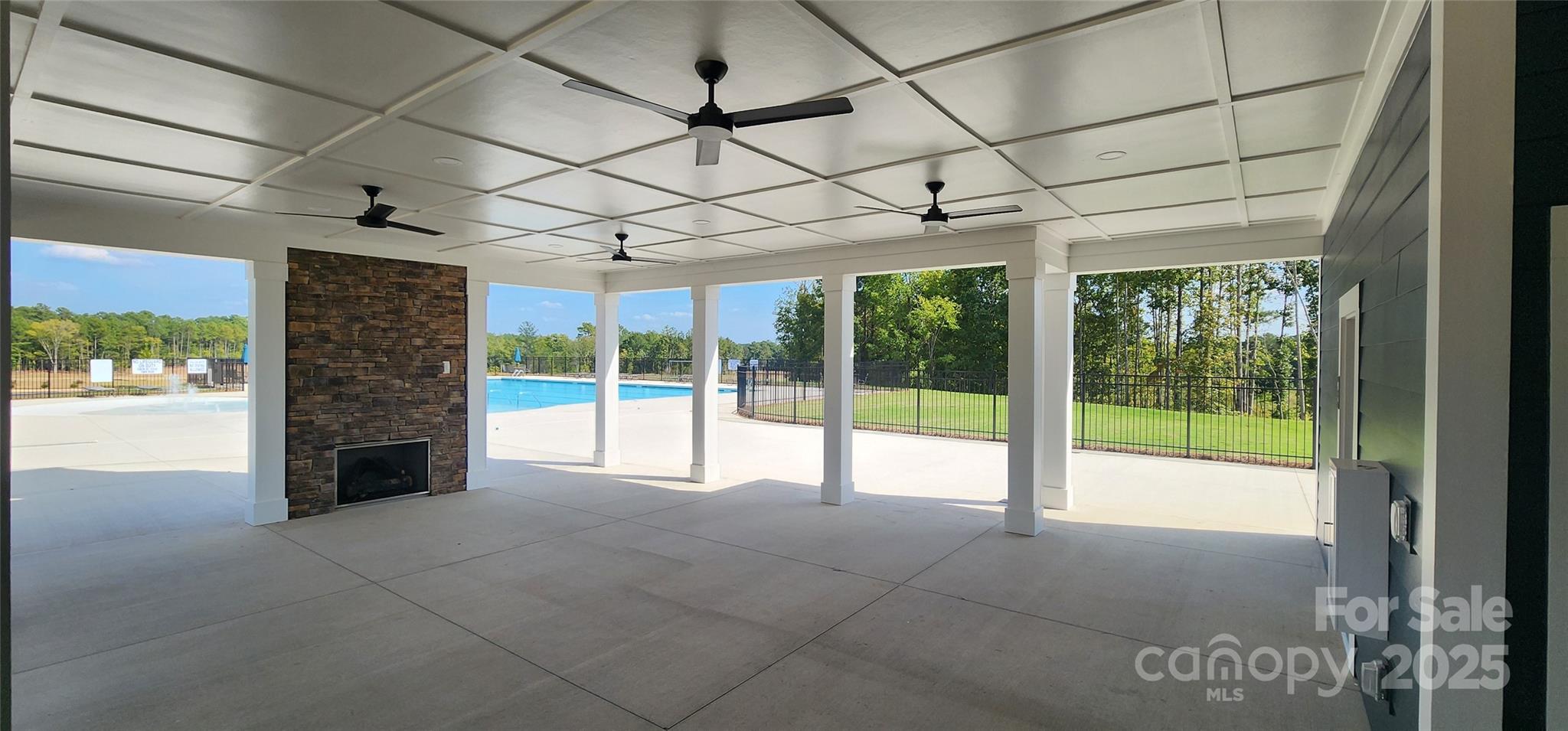 property viewer photo 40