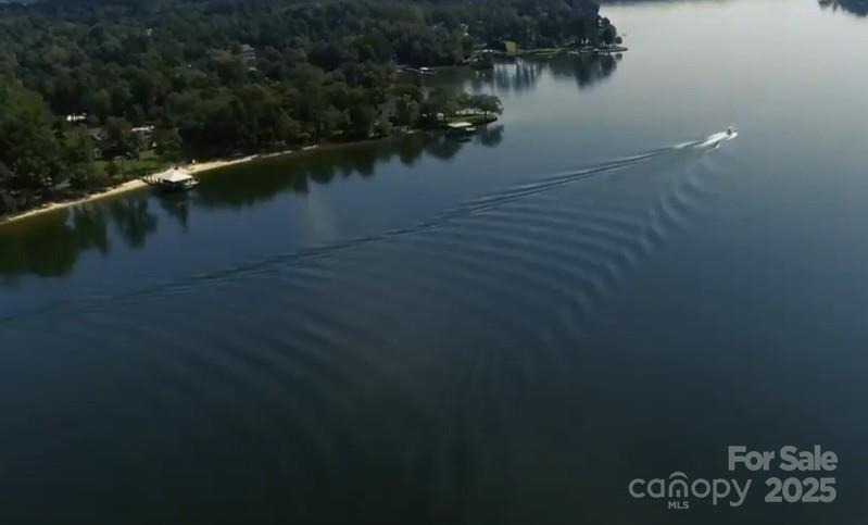 property viewer photo 47