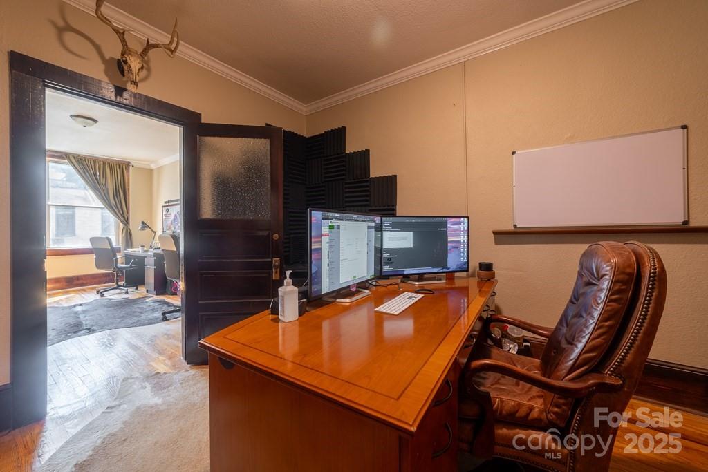 main property photo 26