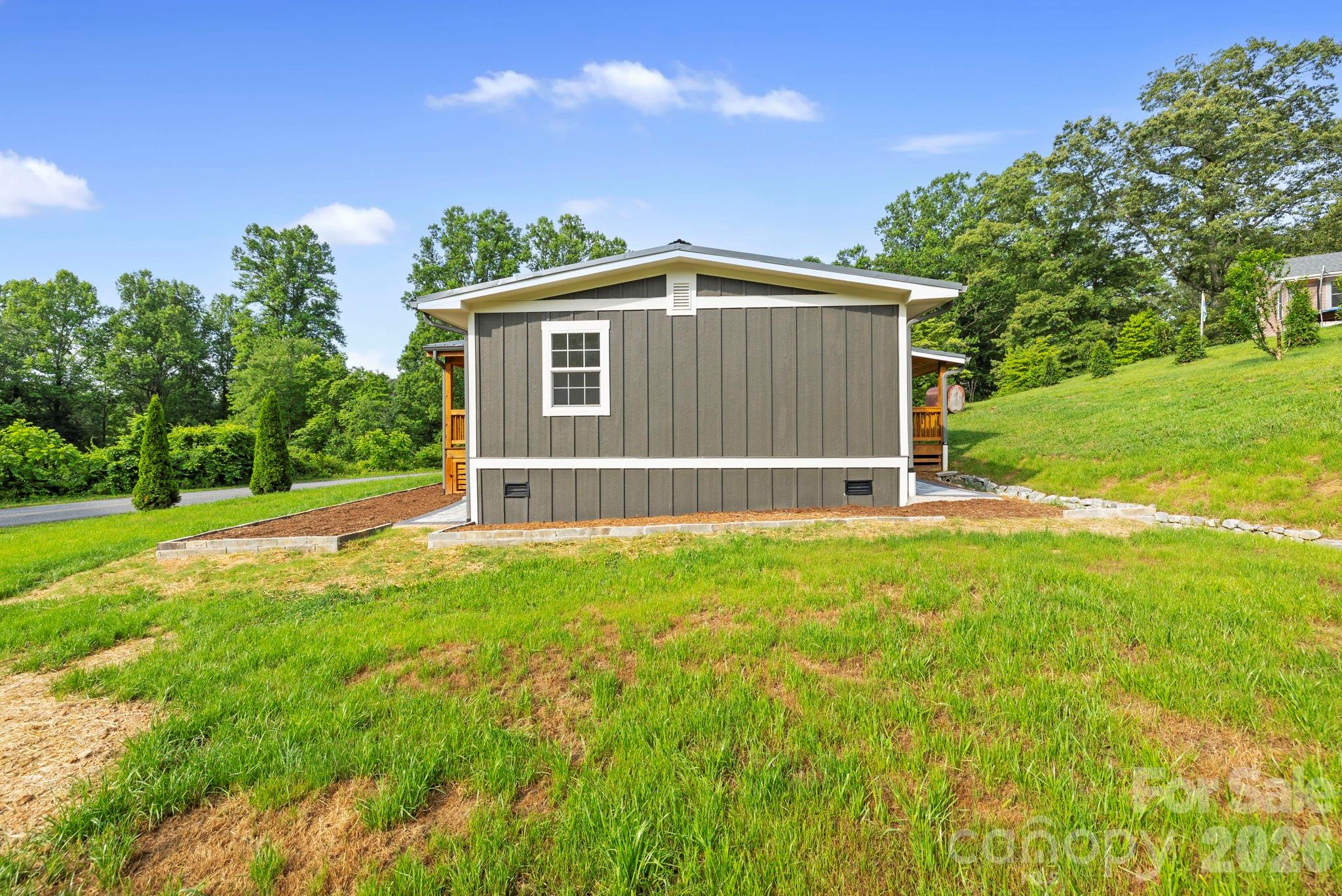 main property photo 22