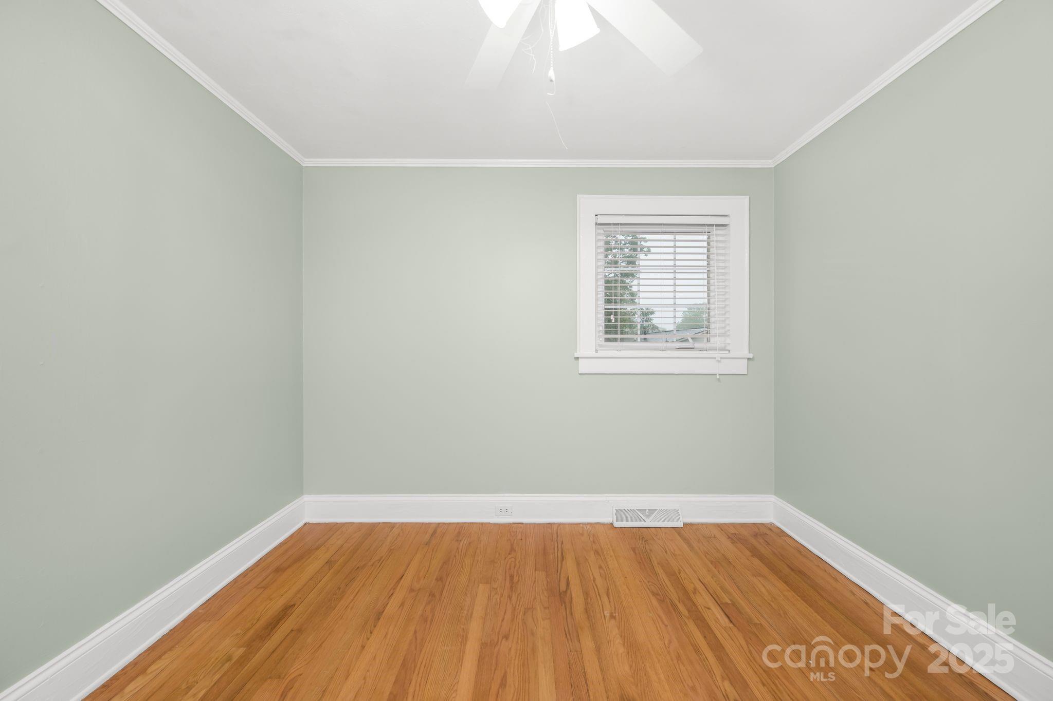property viewer photo 22