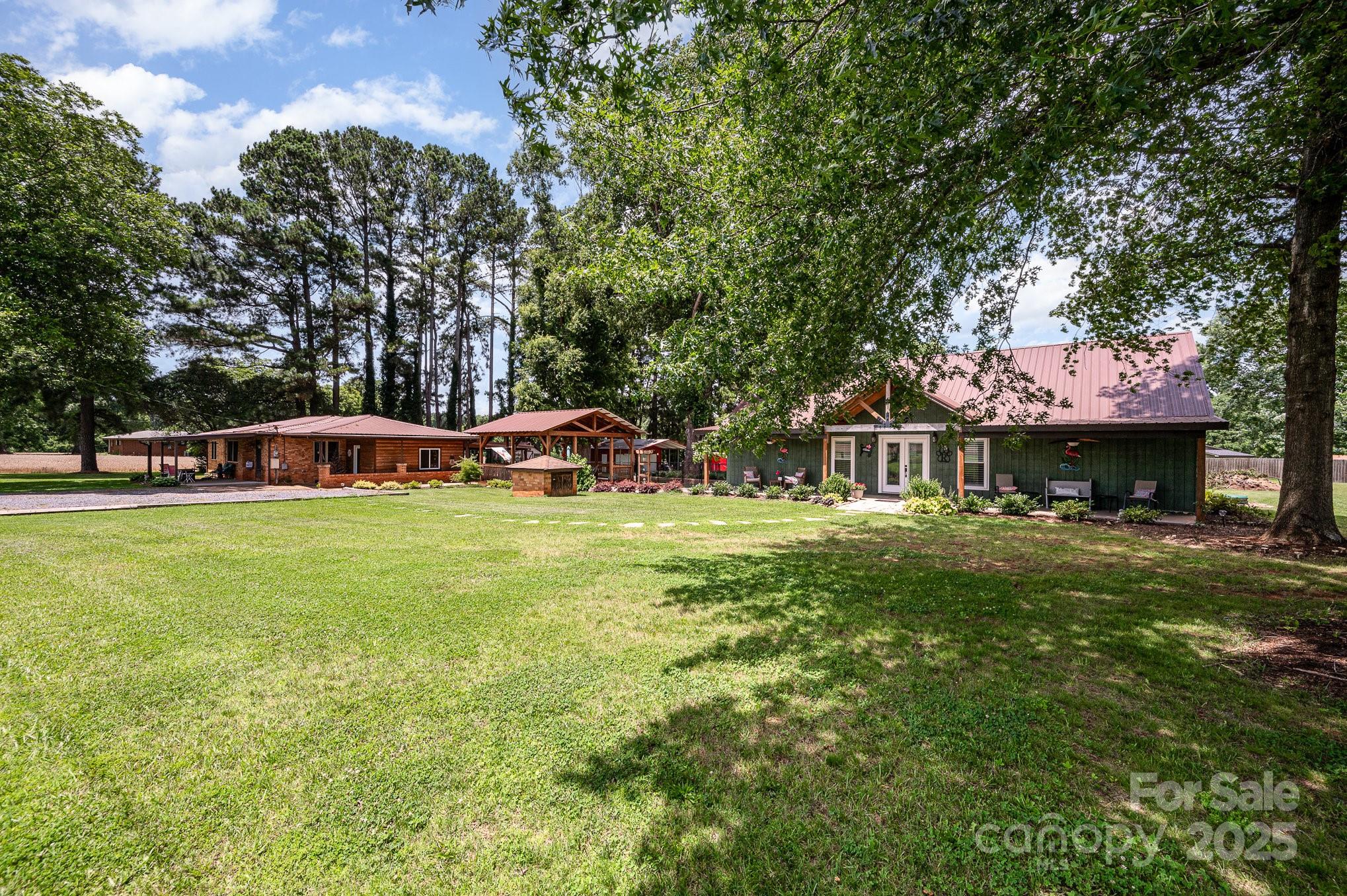 main property photo 34