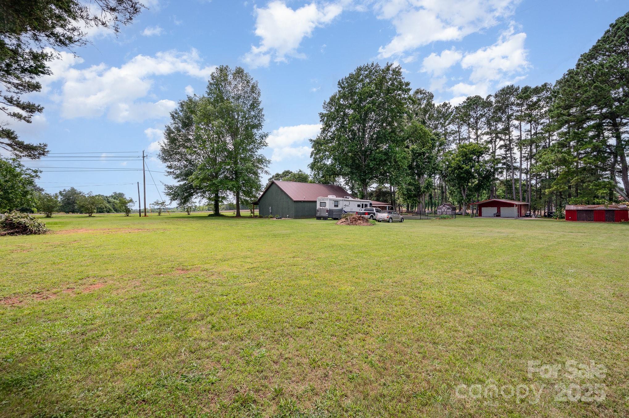 main property photo 36
