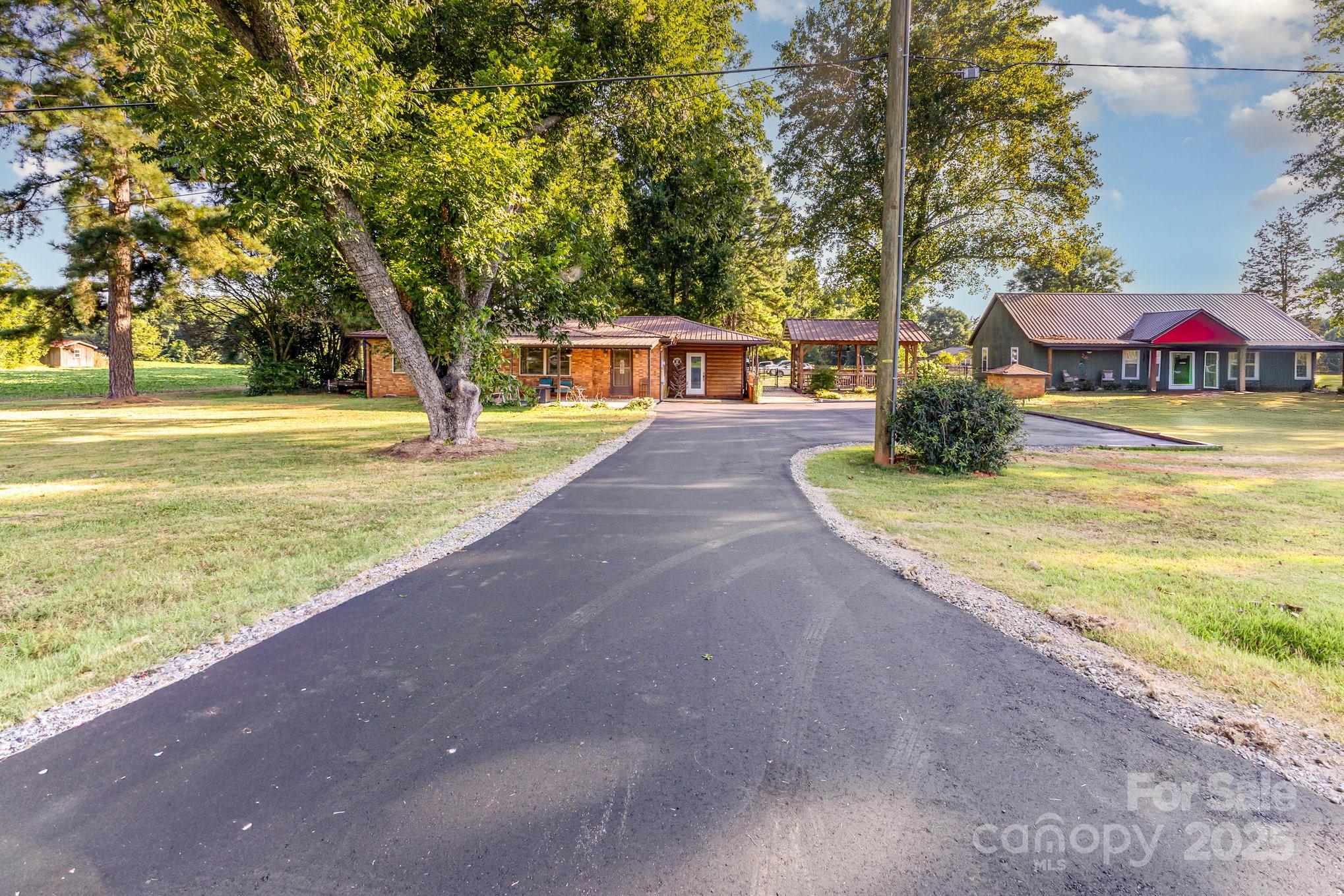 main property photo 45