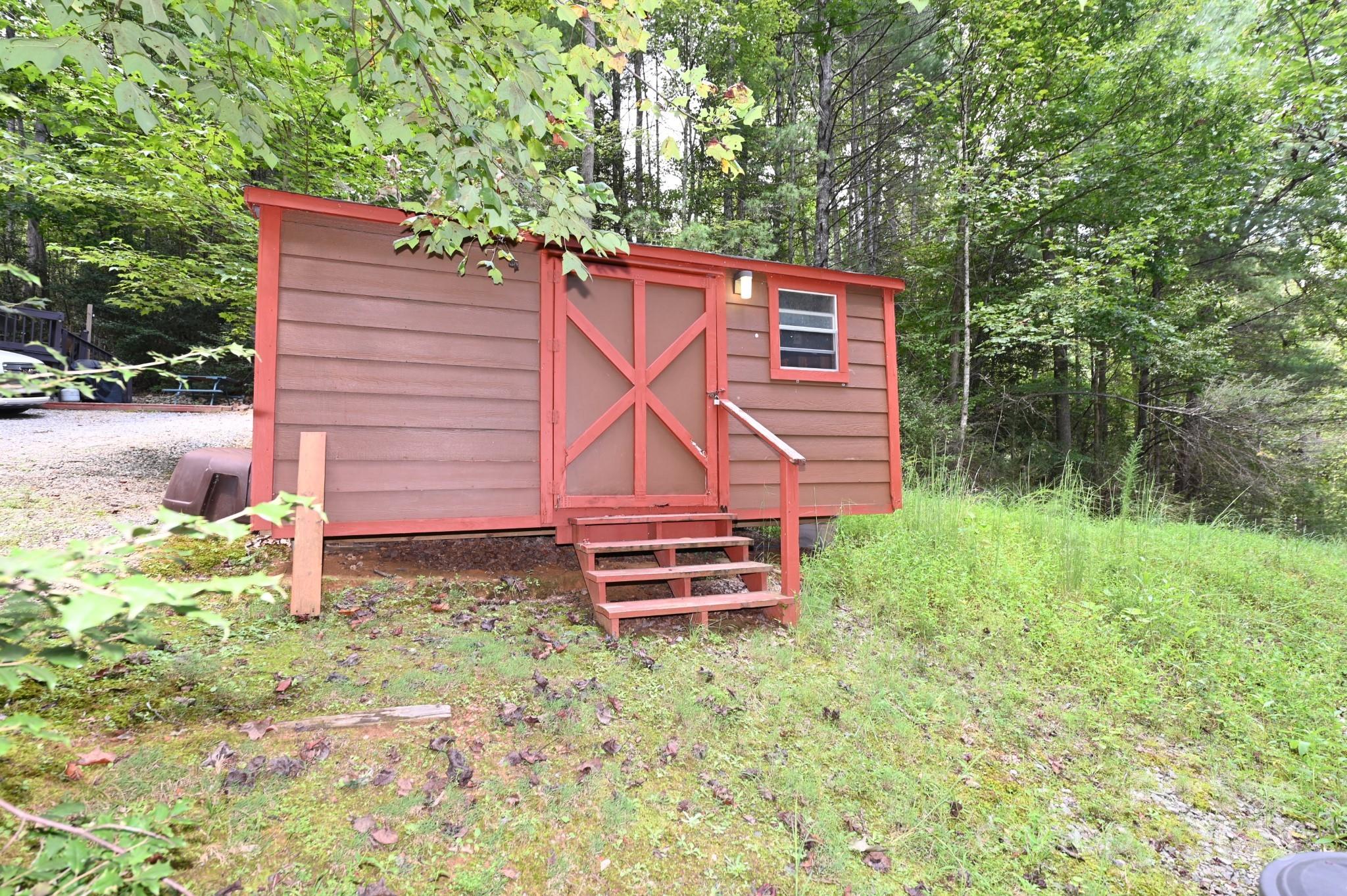 main property photo 40