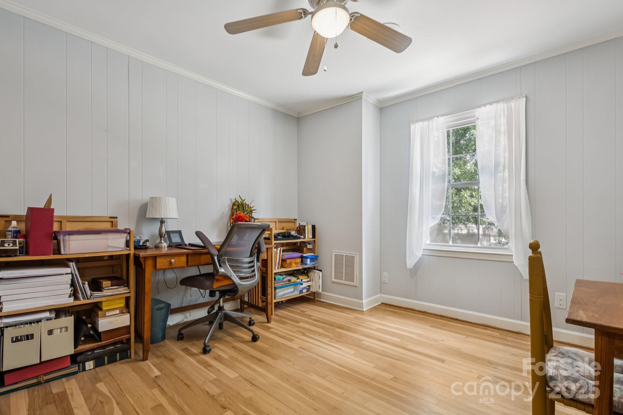 property viewer photo 15