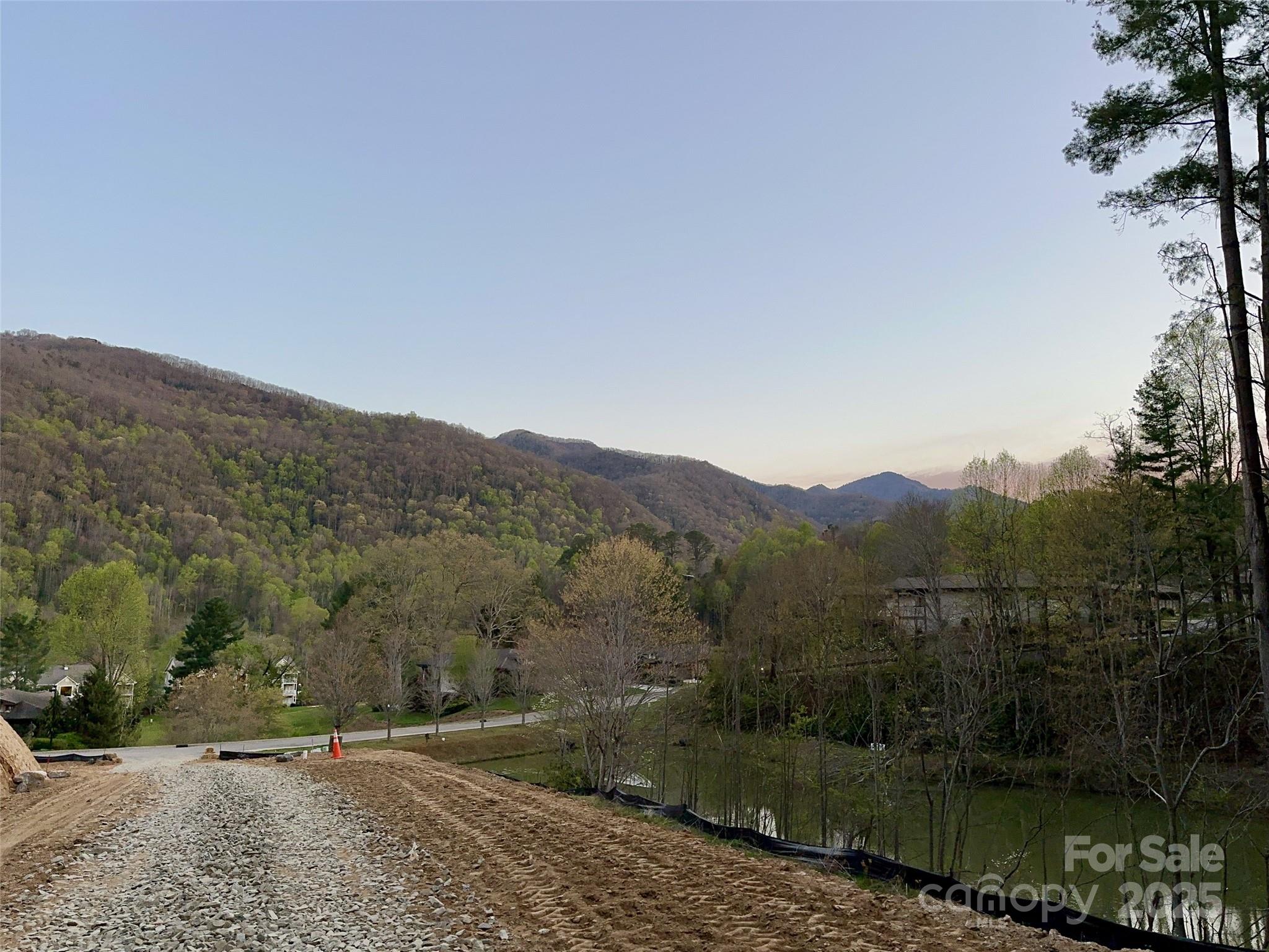 property viewer photo 3