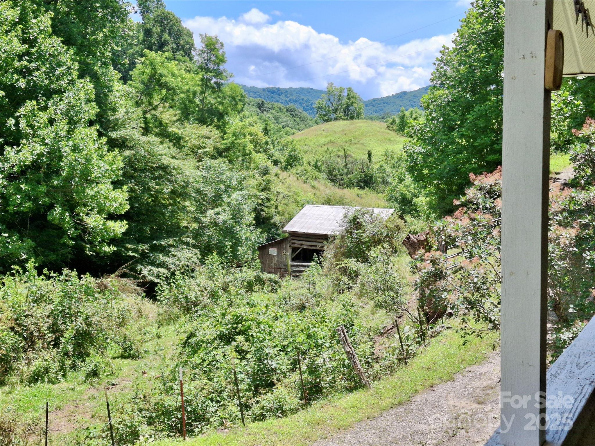 main property photo 13