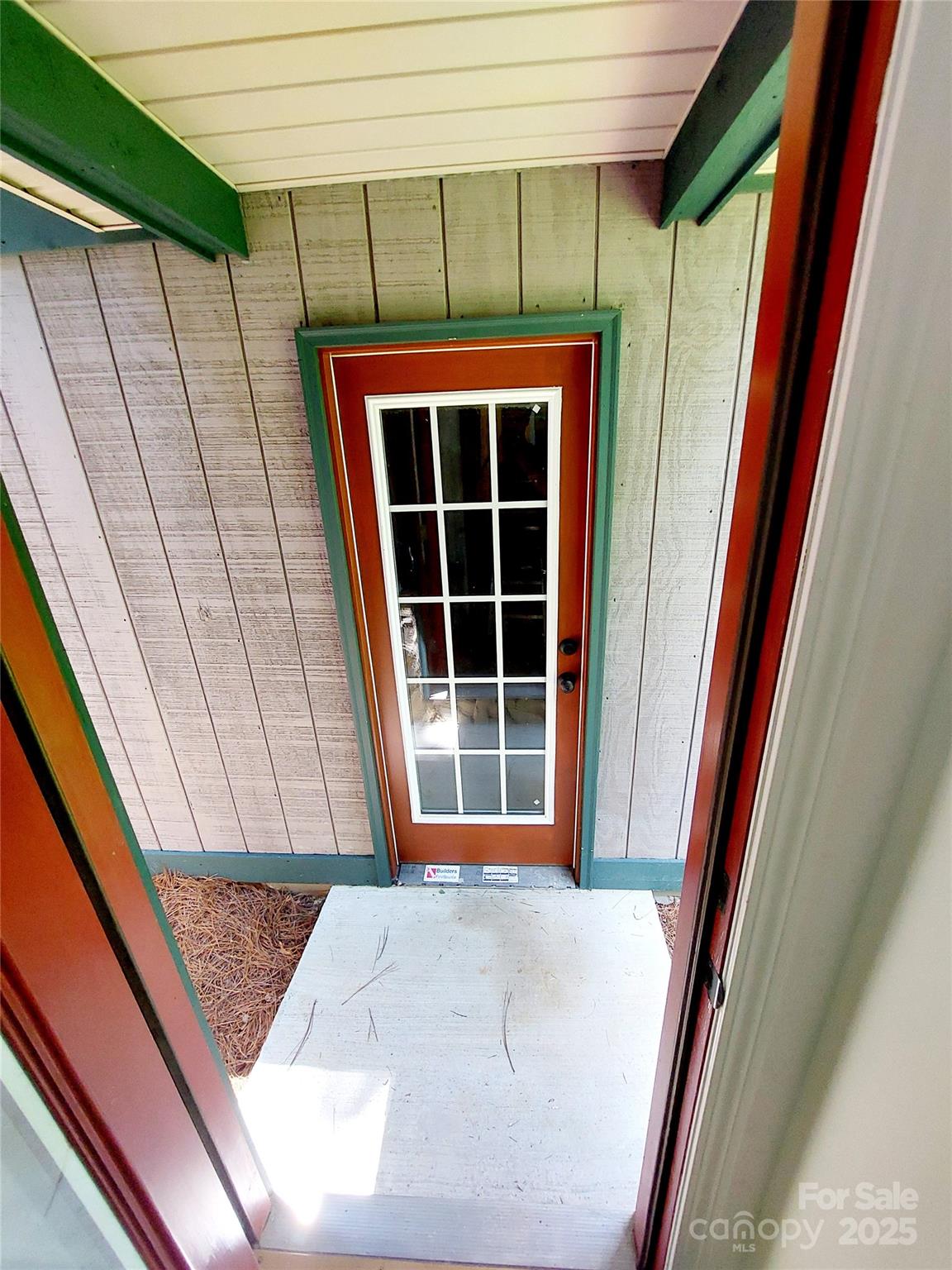 main property photo 20