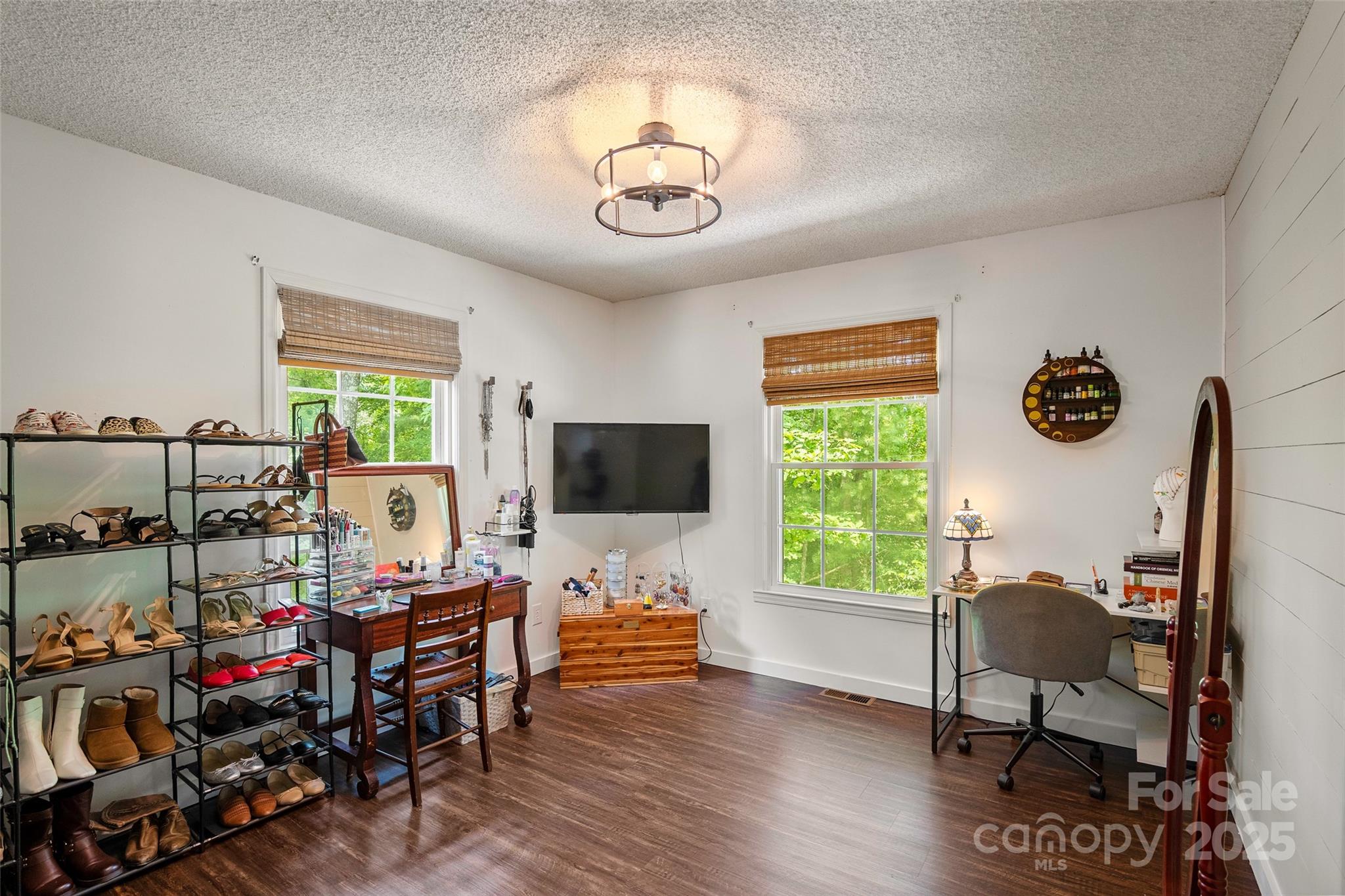 property viewer photo 13