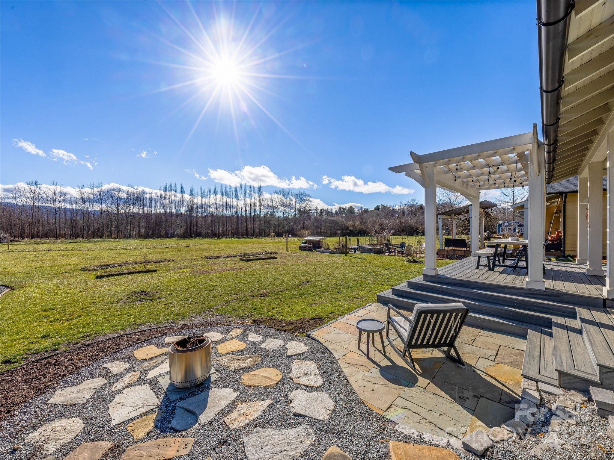 property viewer photo 1