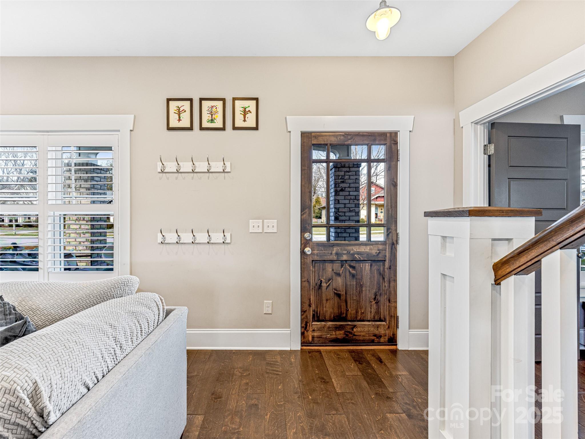 property viewer photo 11