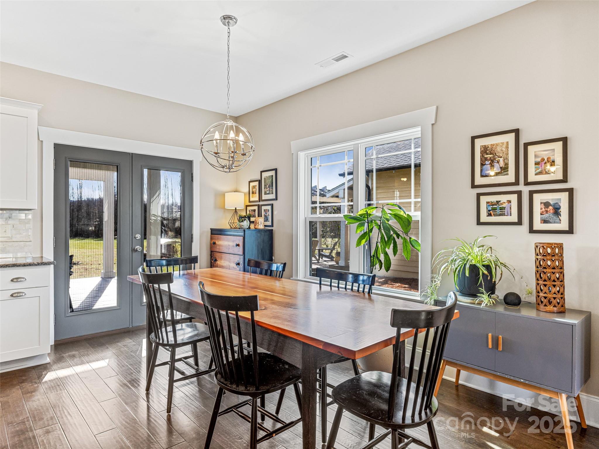 property viewer photo 18