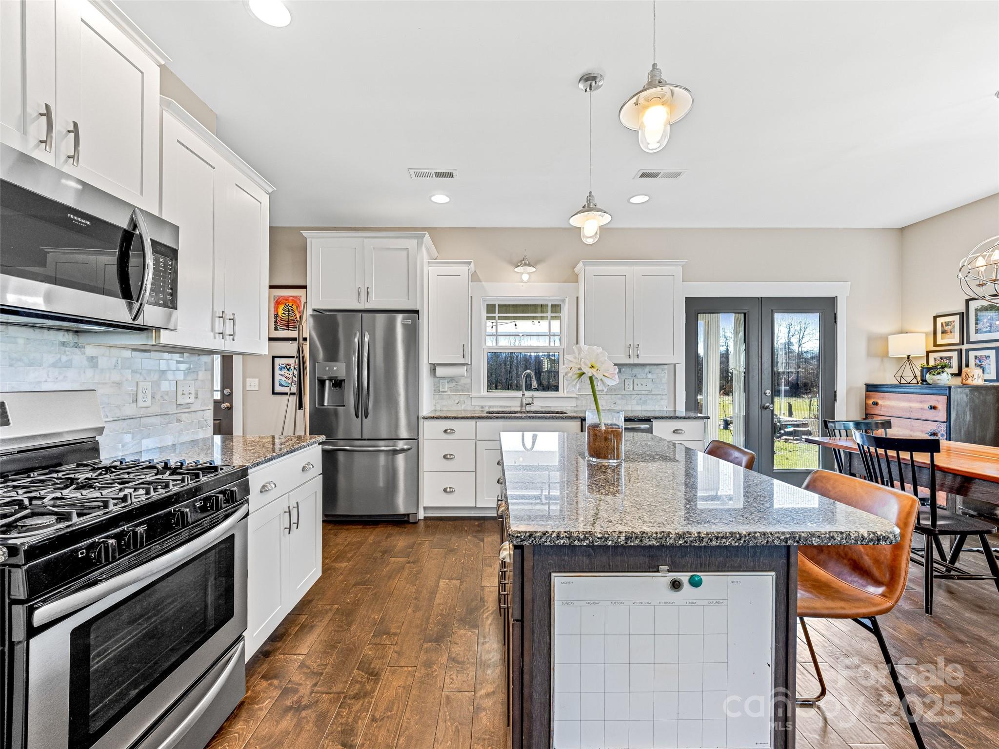 property viewer photo 23