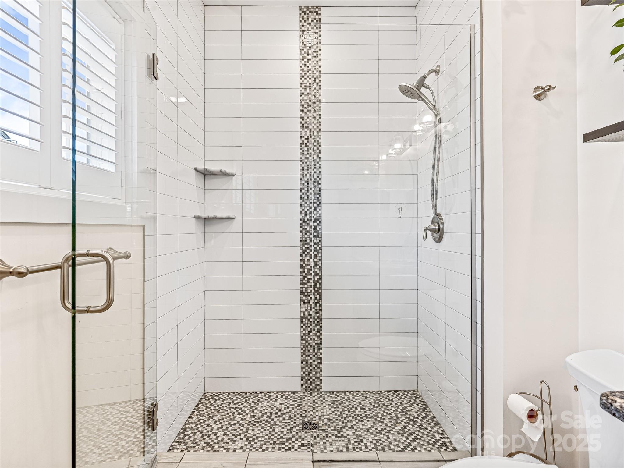 property viewer photo 30