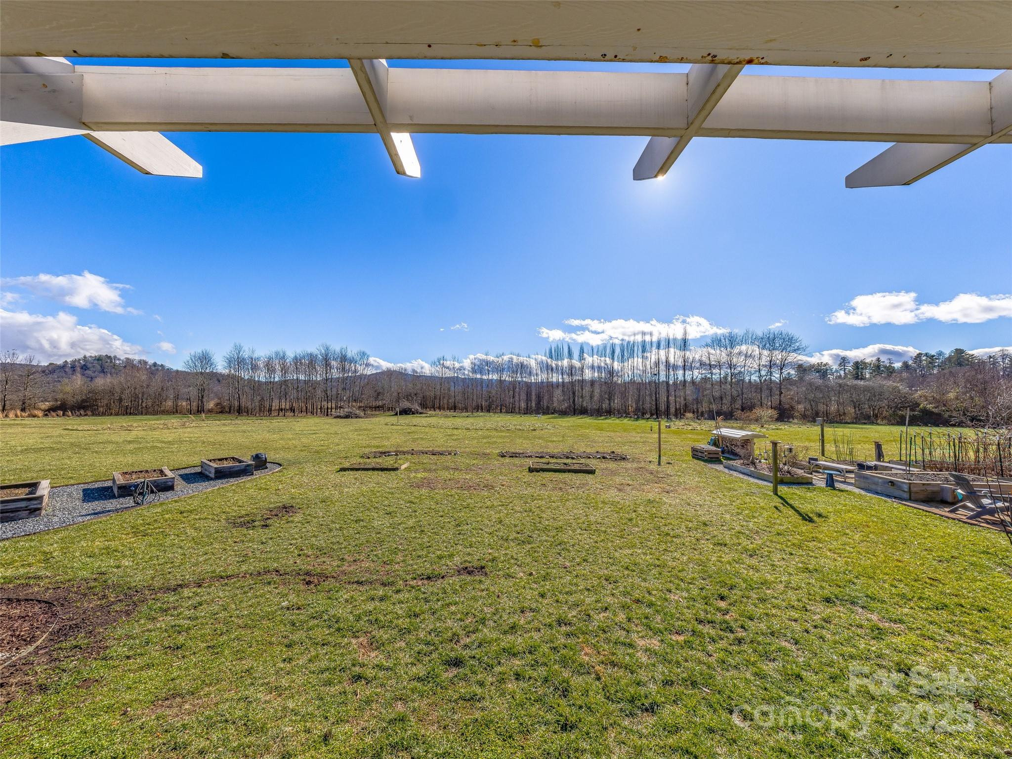 property viewer photo 45