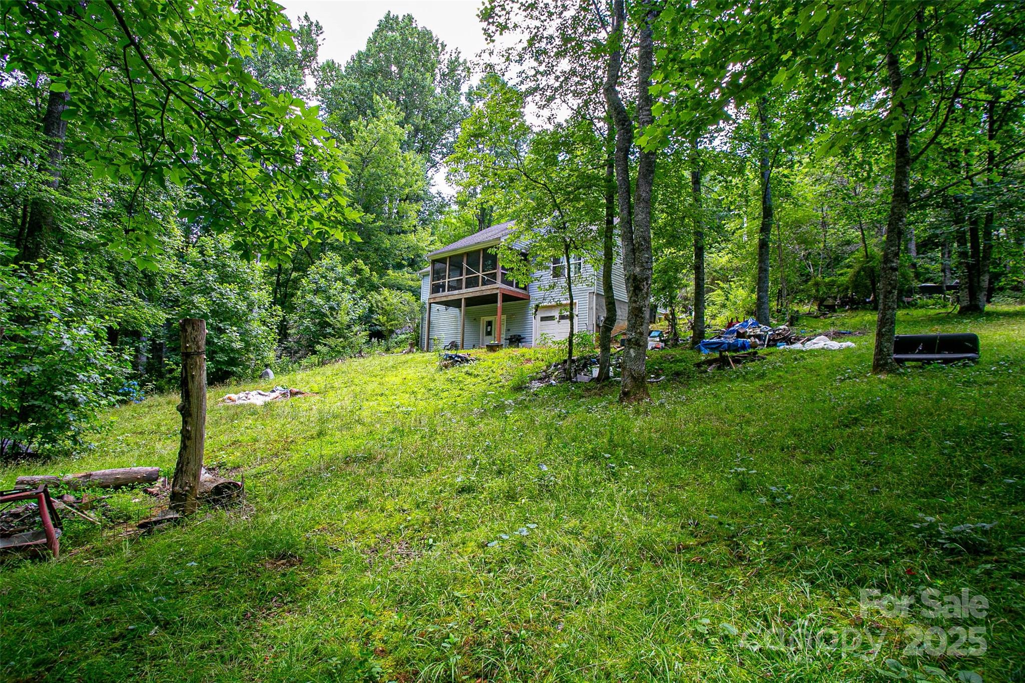 main property photo 13