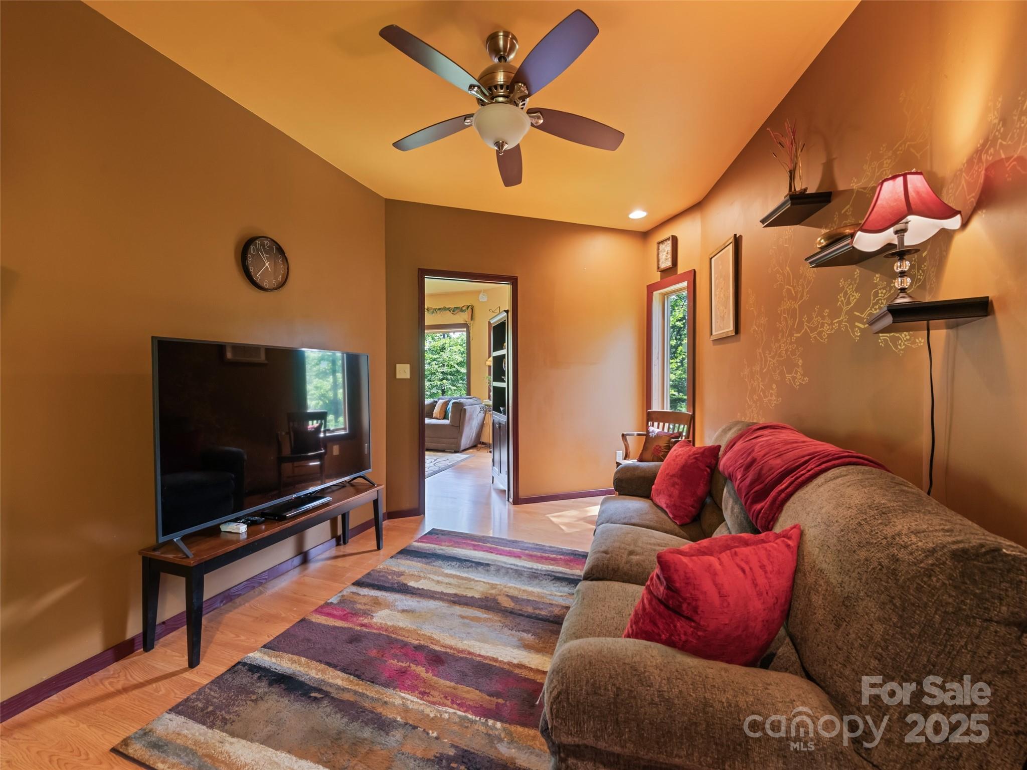 main property photo 27