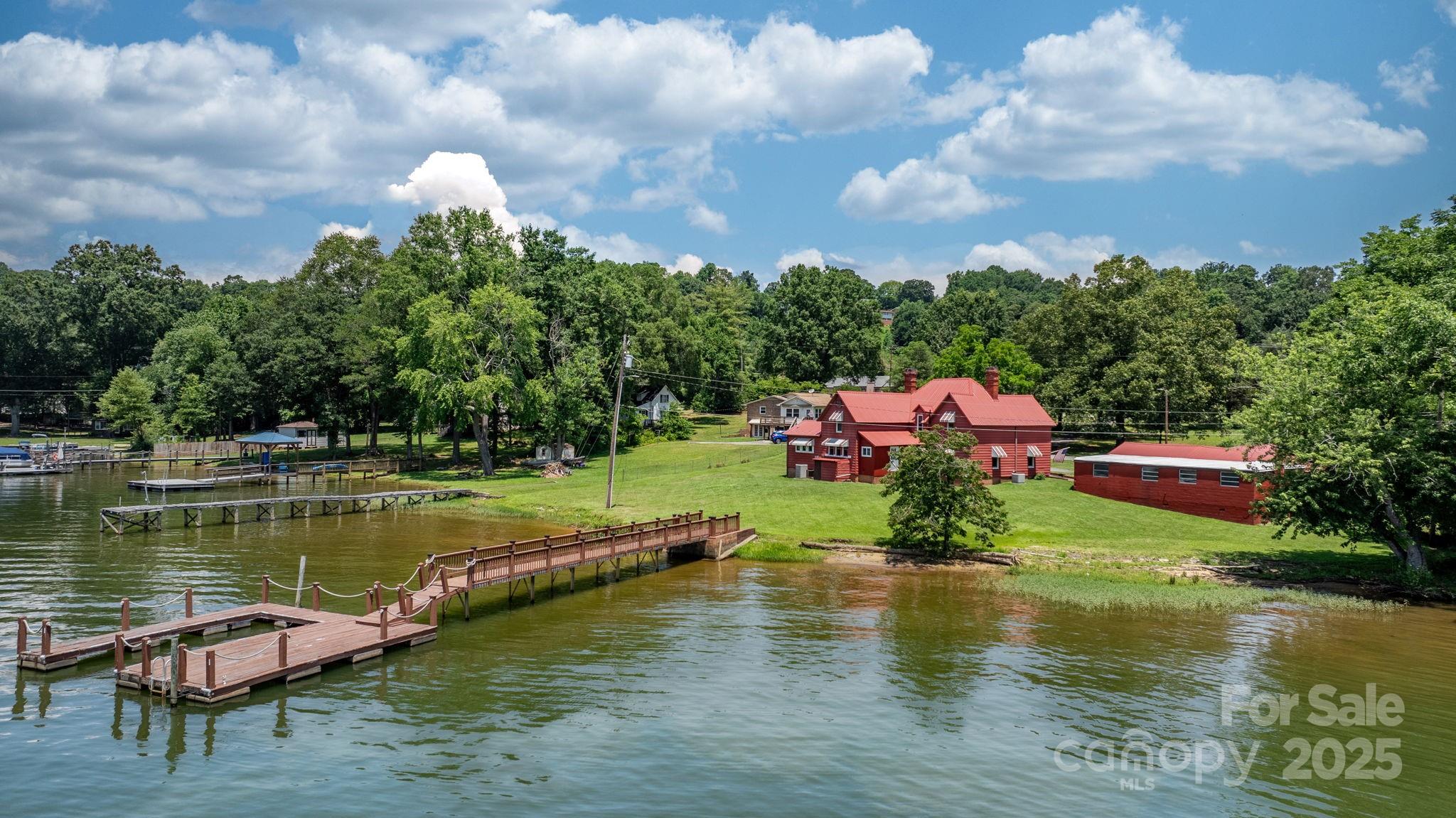 main property photo 33